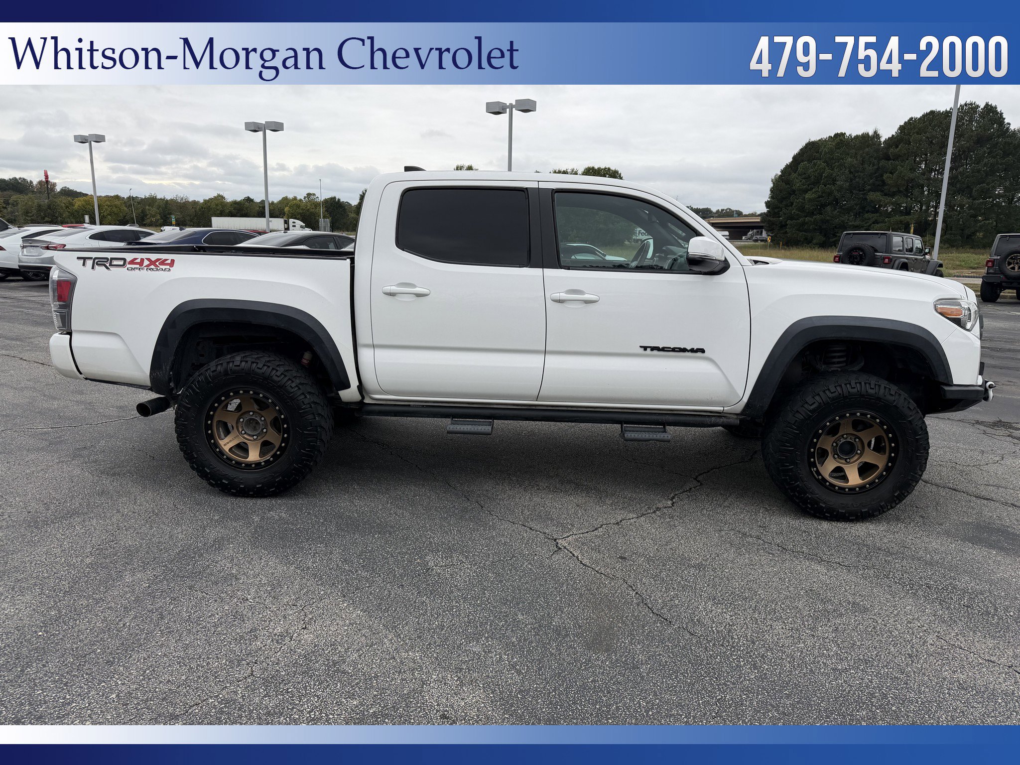 2020 Toyota Tacoma SR5 photo 4