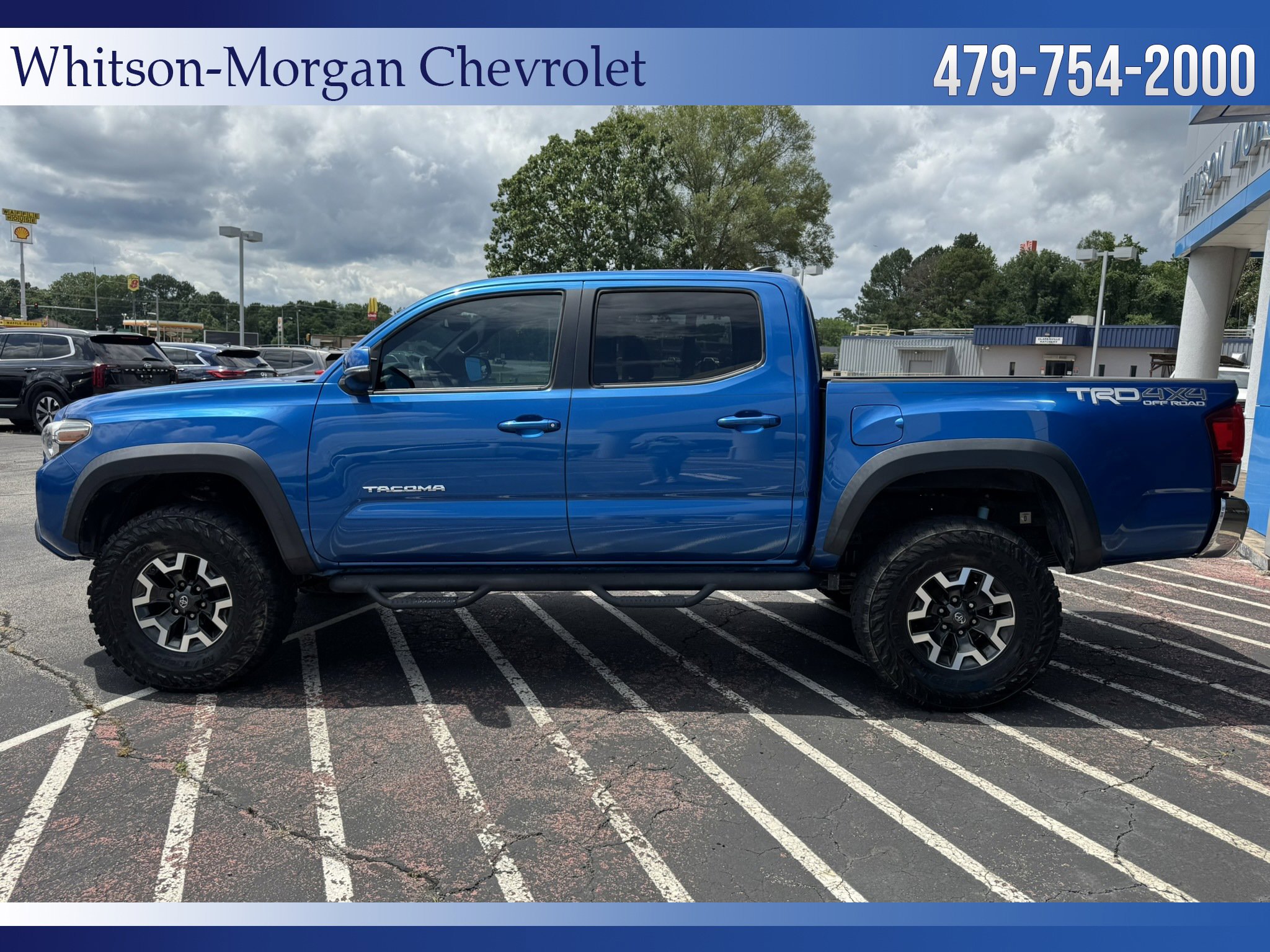 Used 2017 Toyota Tacoma TRD Off Road with VIN 5TFCZ5AN4HX085079 for sale in Little Rock