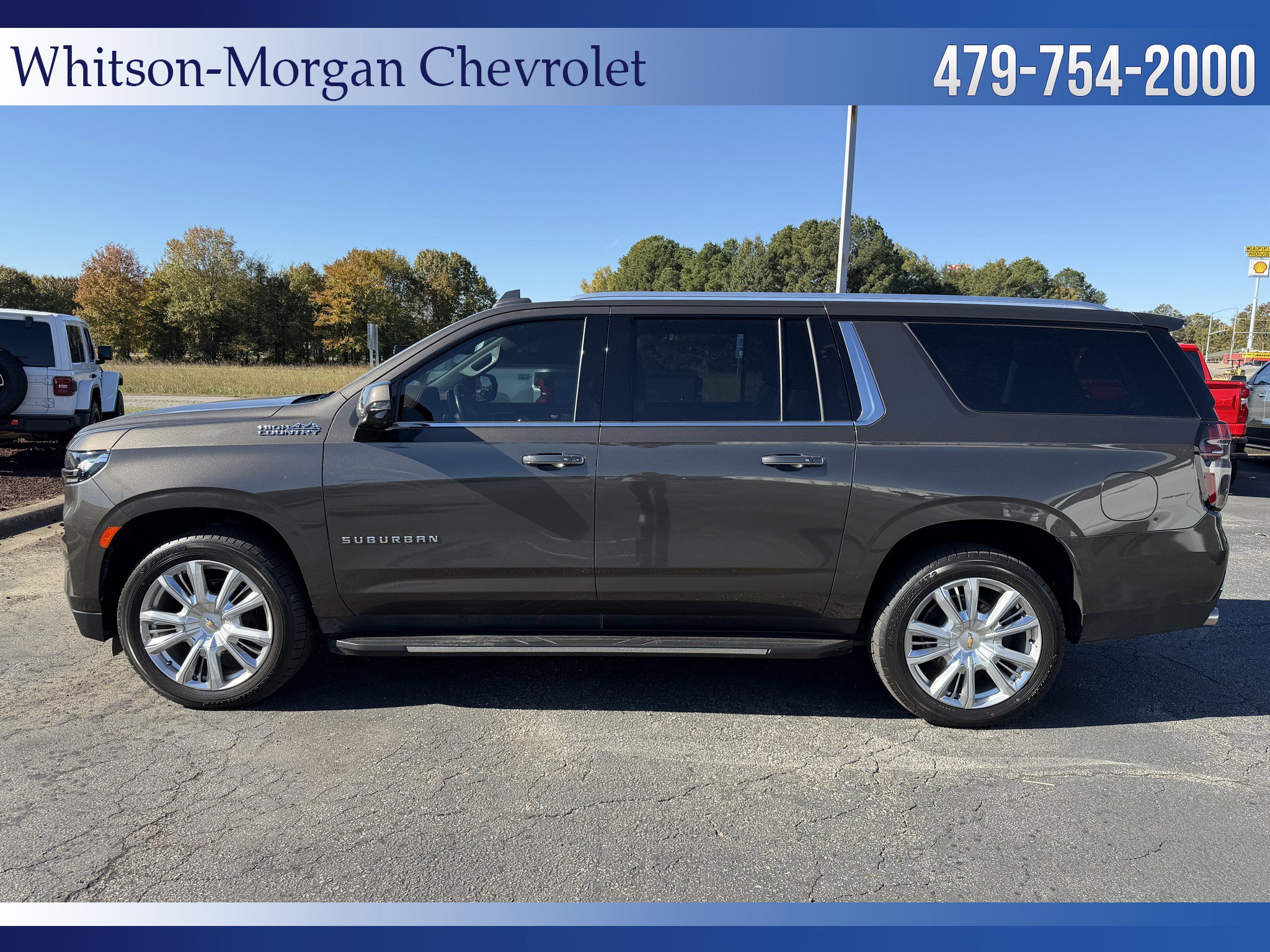 2021 Chevrolet Suburban High Country photo 2