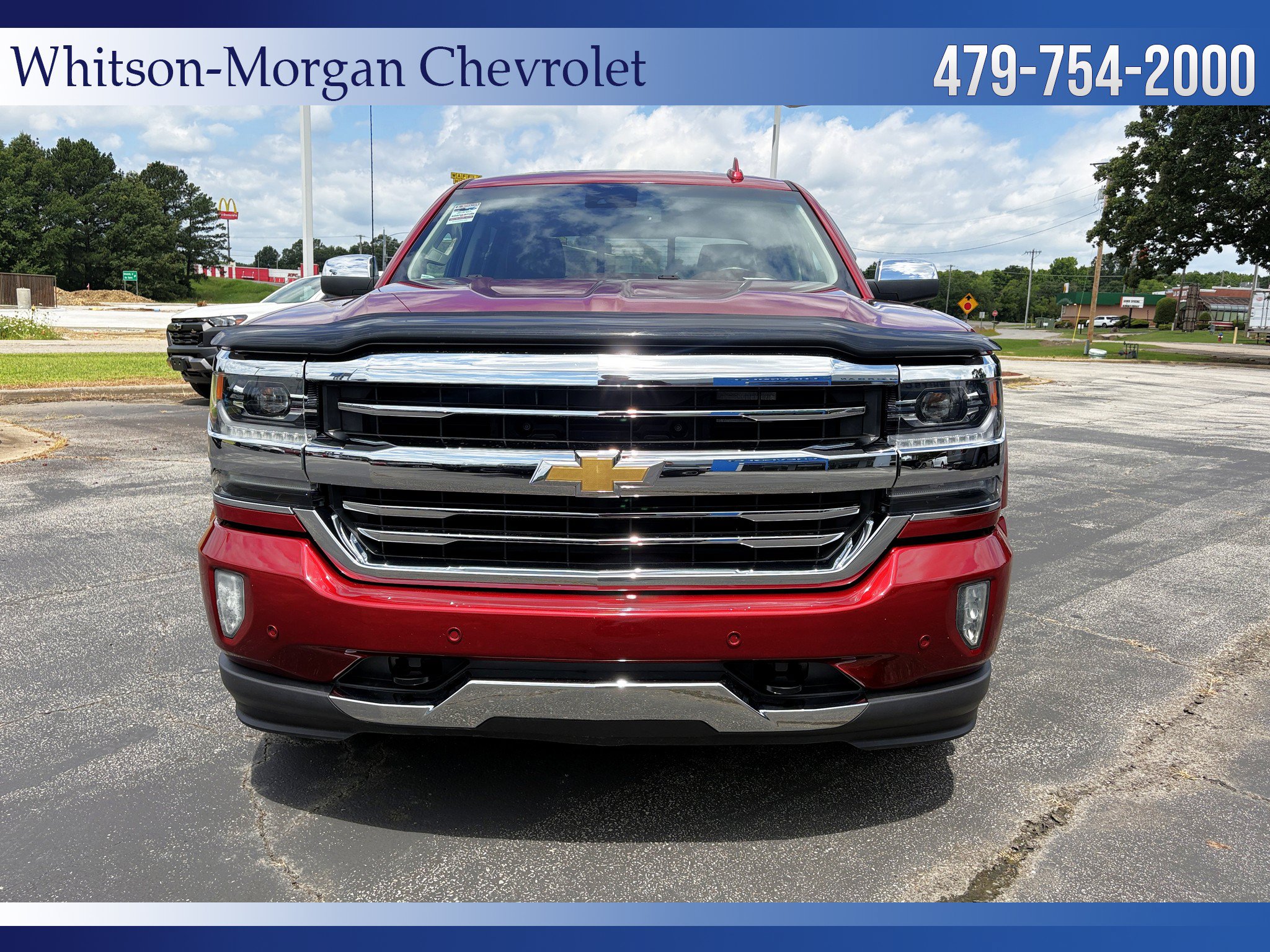 Used 2018 Chevrolet Silverado 1500 High Country with VIN 3GCUKTEJ5JG323228 for sale in Little Rock