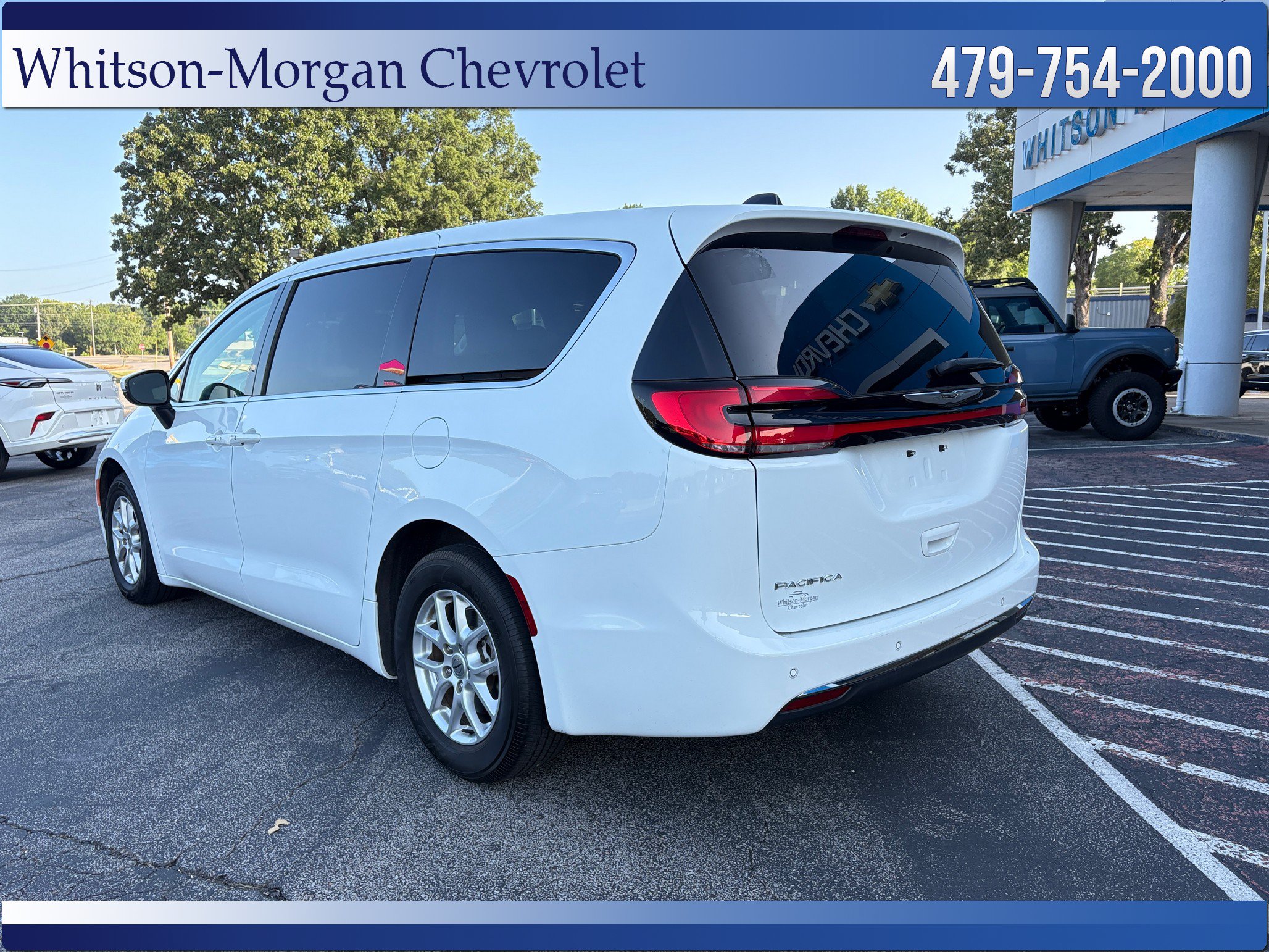 2023 Chrysler Pacifica Touring L - Photo 8