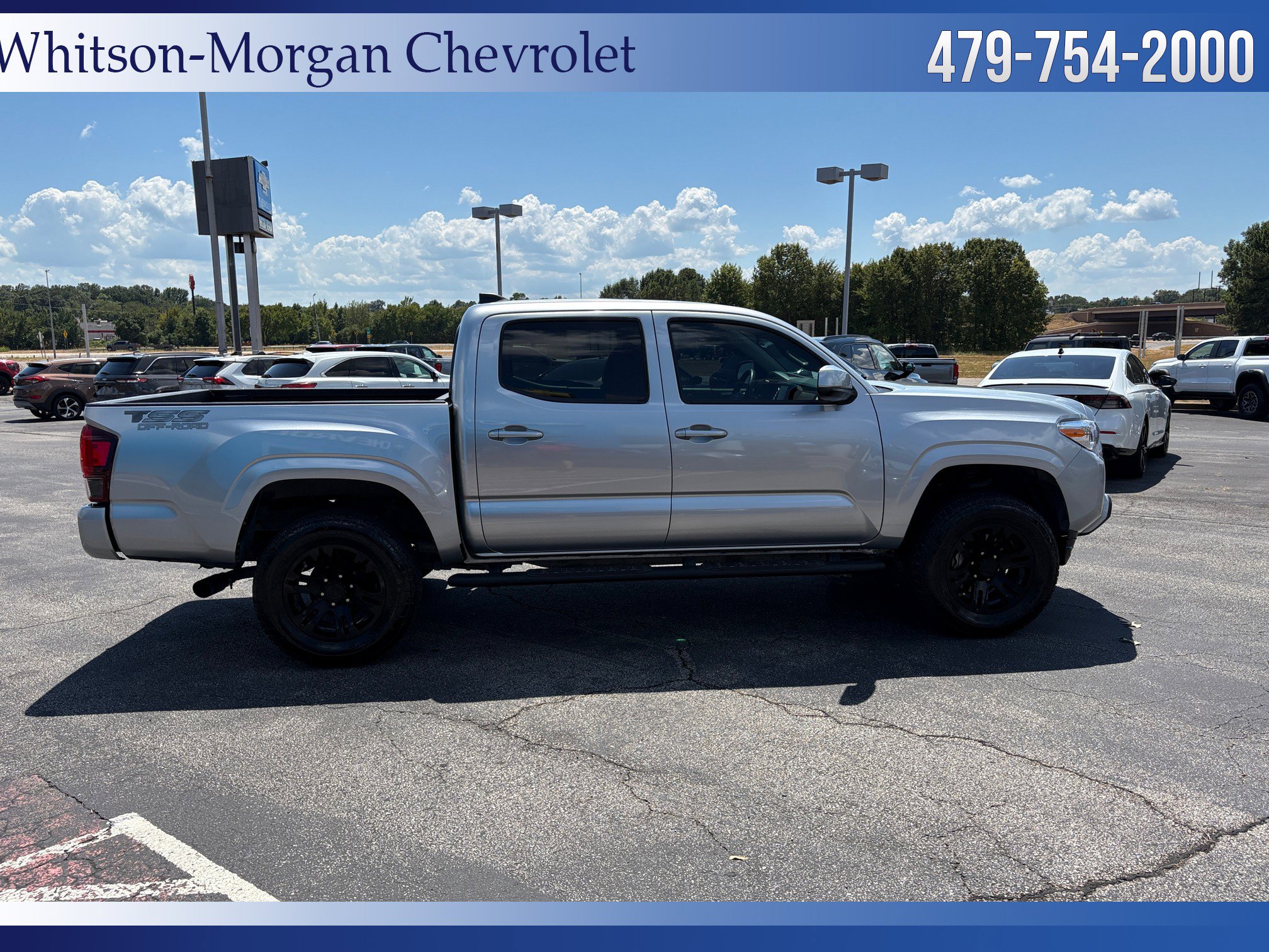 2022 Toyota Tacoma SR photo 4