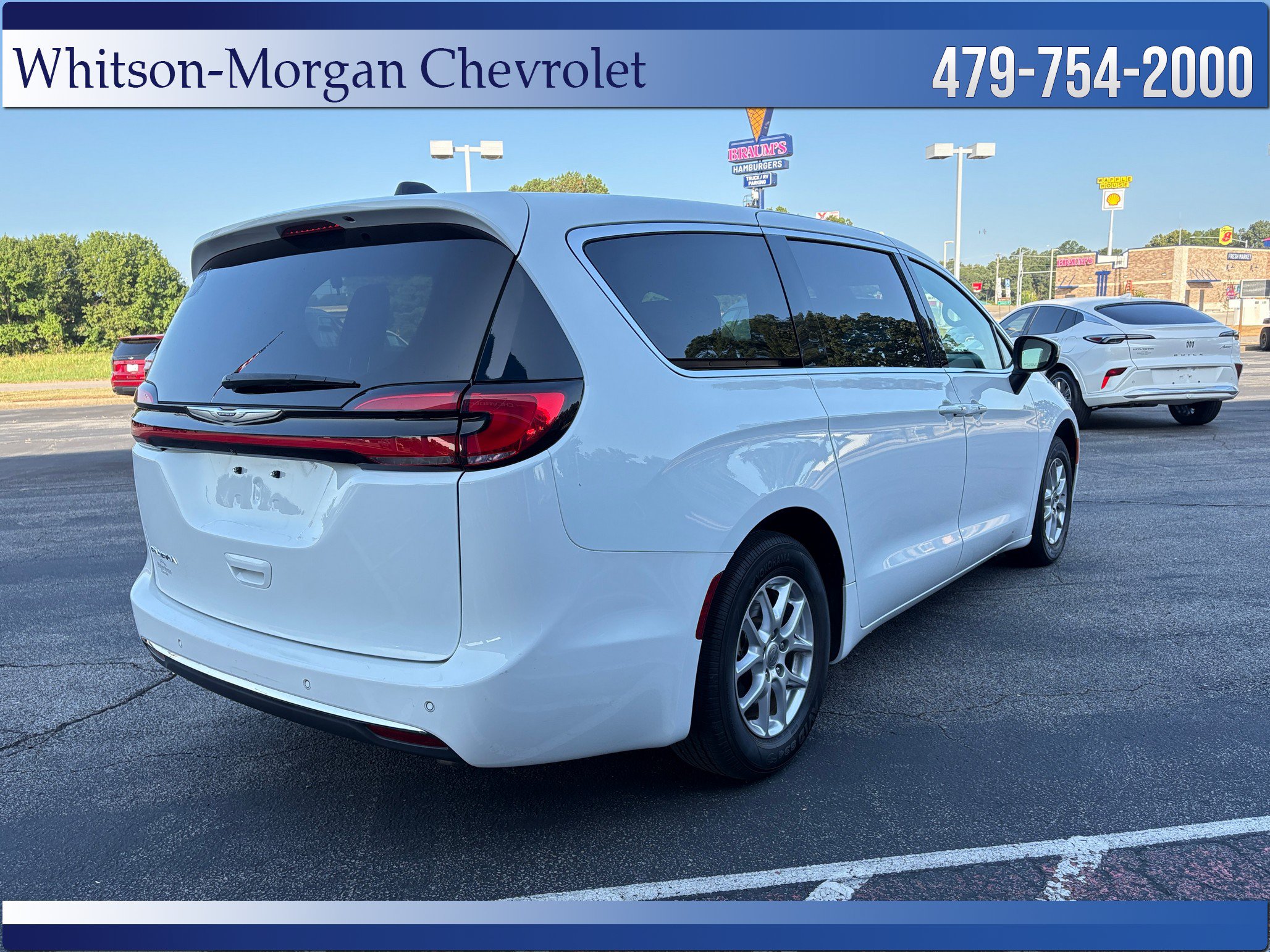 2023 Chrysler Pacifica Touring L - Photo 6