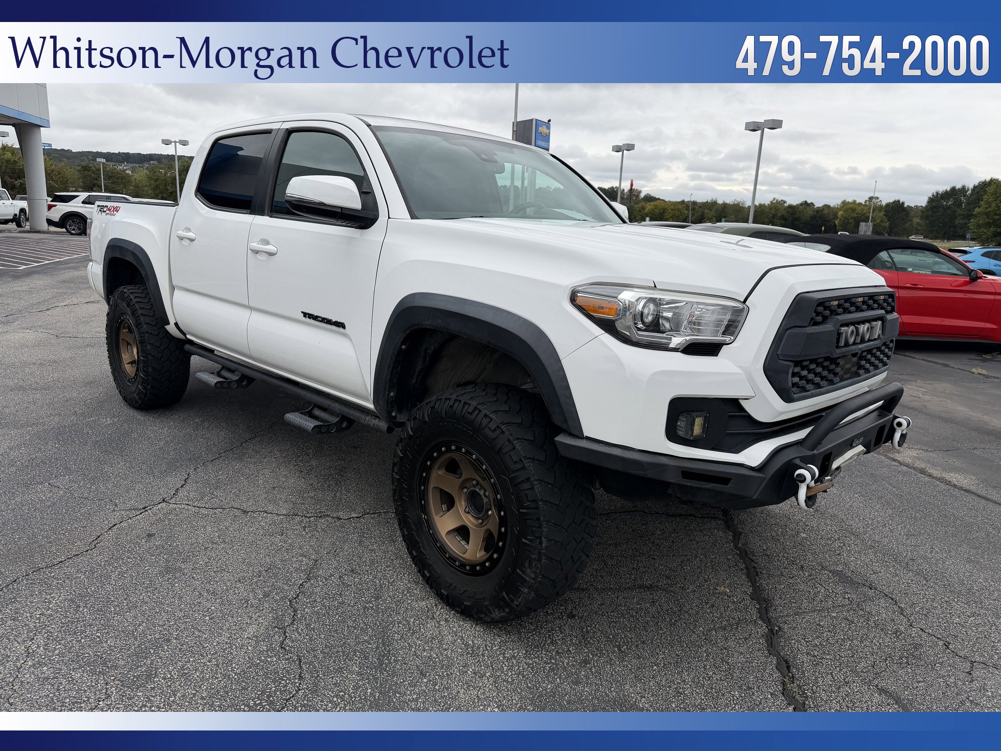 2020 Toyota Tacoma SR5 photo 3