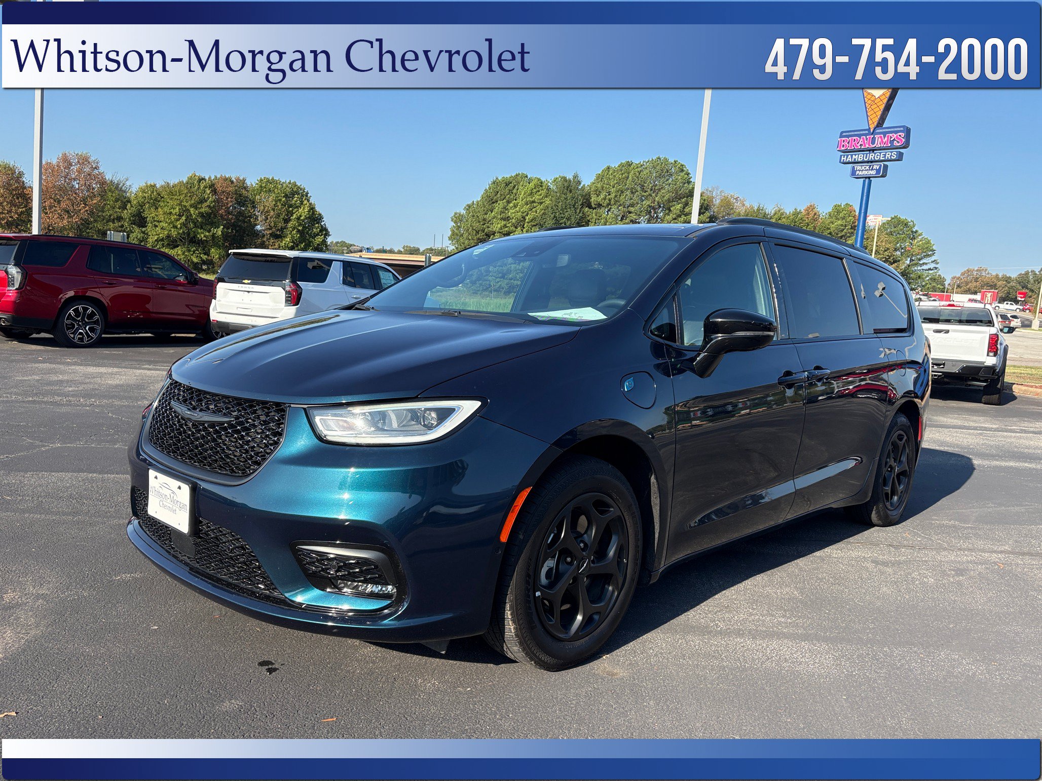 2024 Chrysler Pacifica PHEV Select