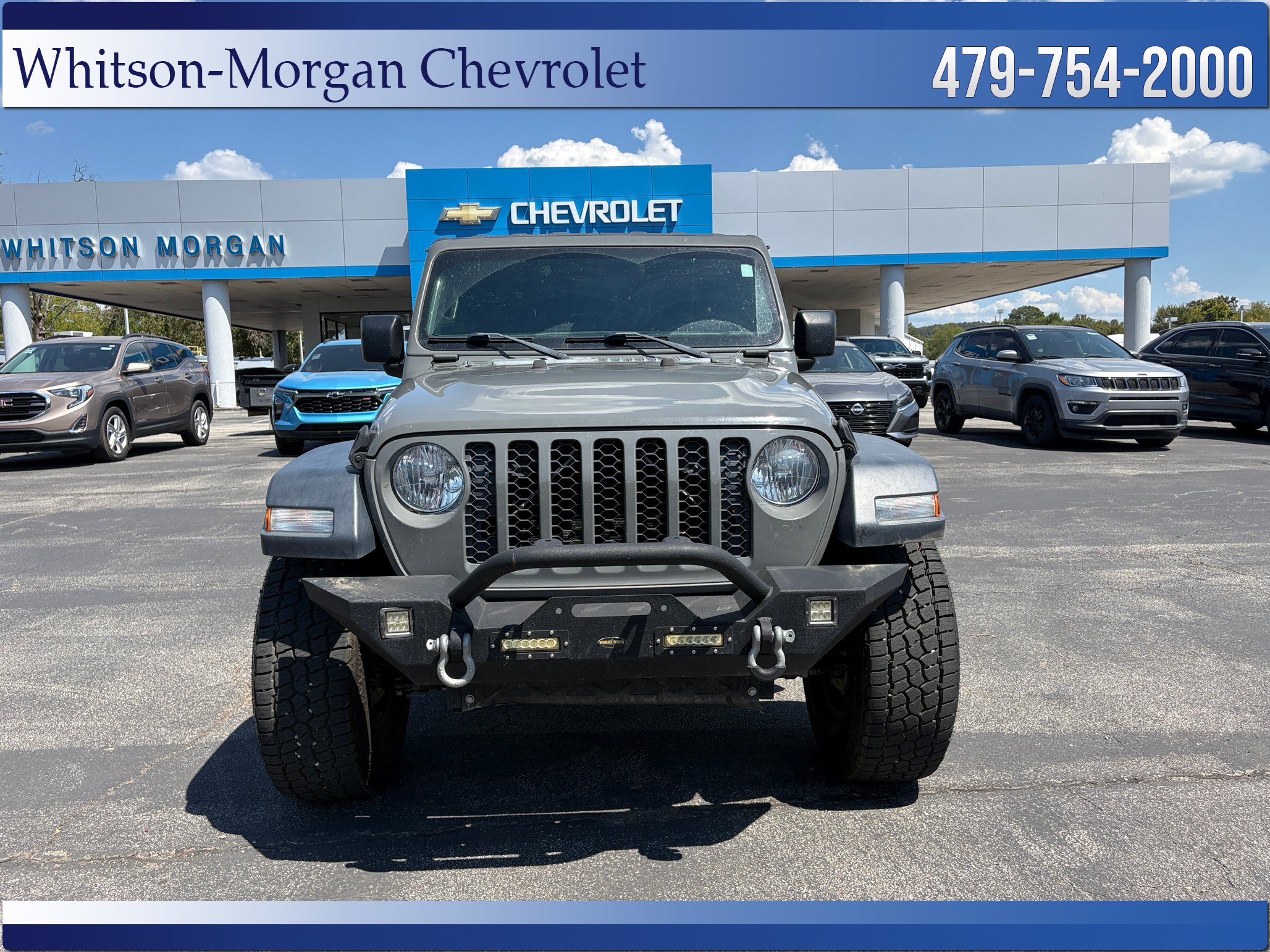 Used 2020 Jeep Gladiator Sport S with VIN 1C6HJTAG1LL156622 for sale in Little Rock