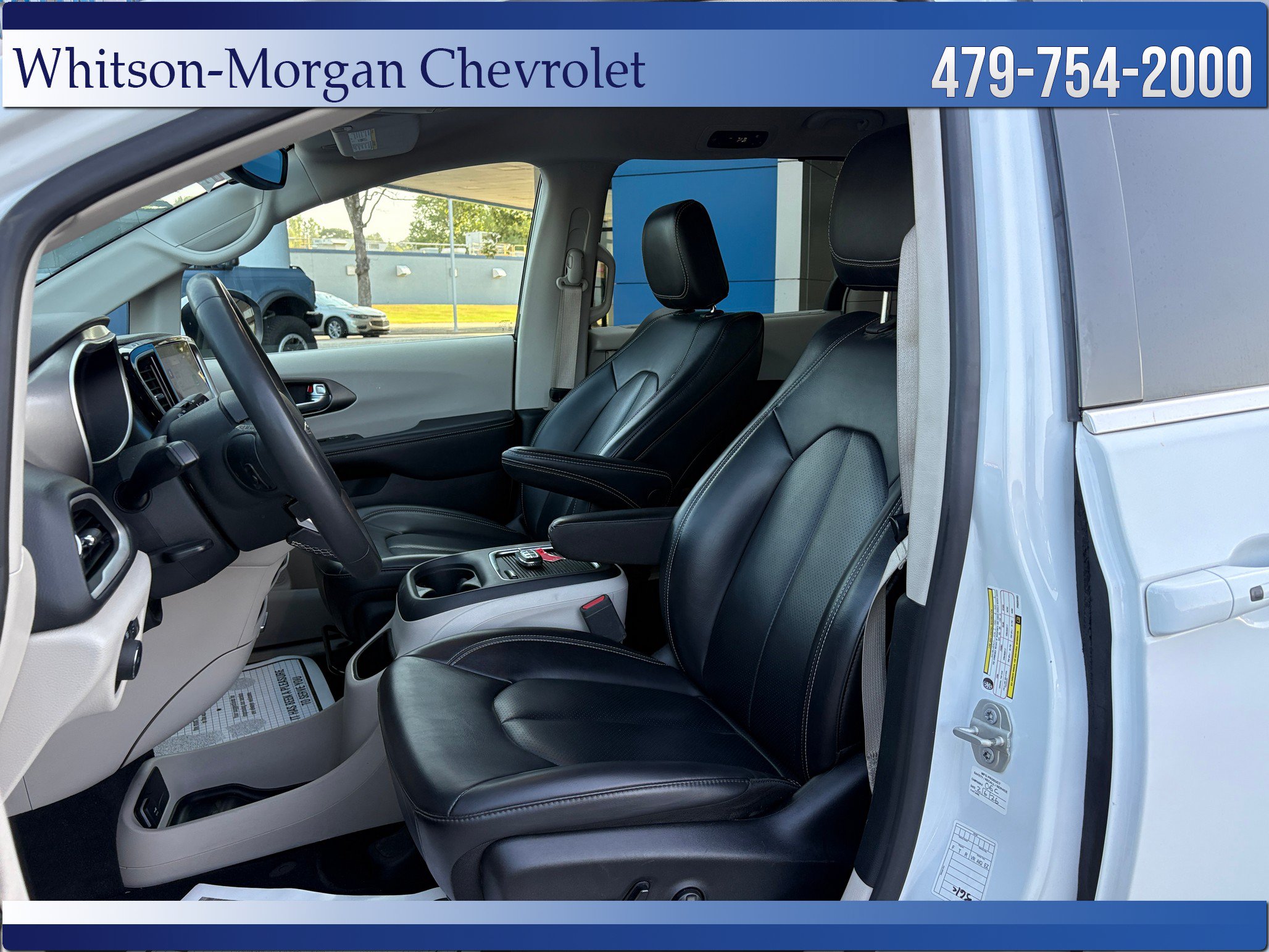 2023 Chrysler Pacifica Touring L - Photo 9