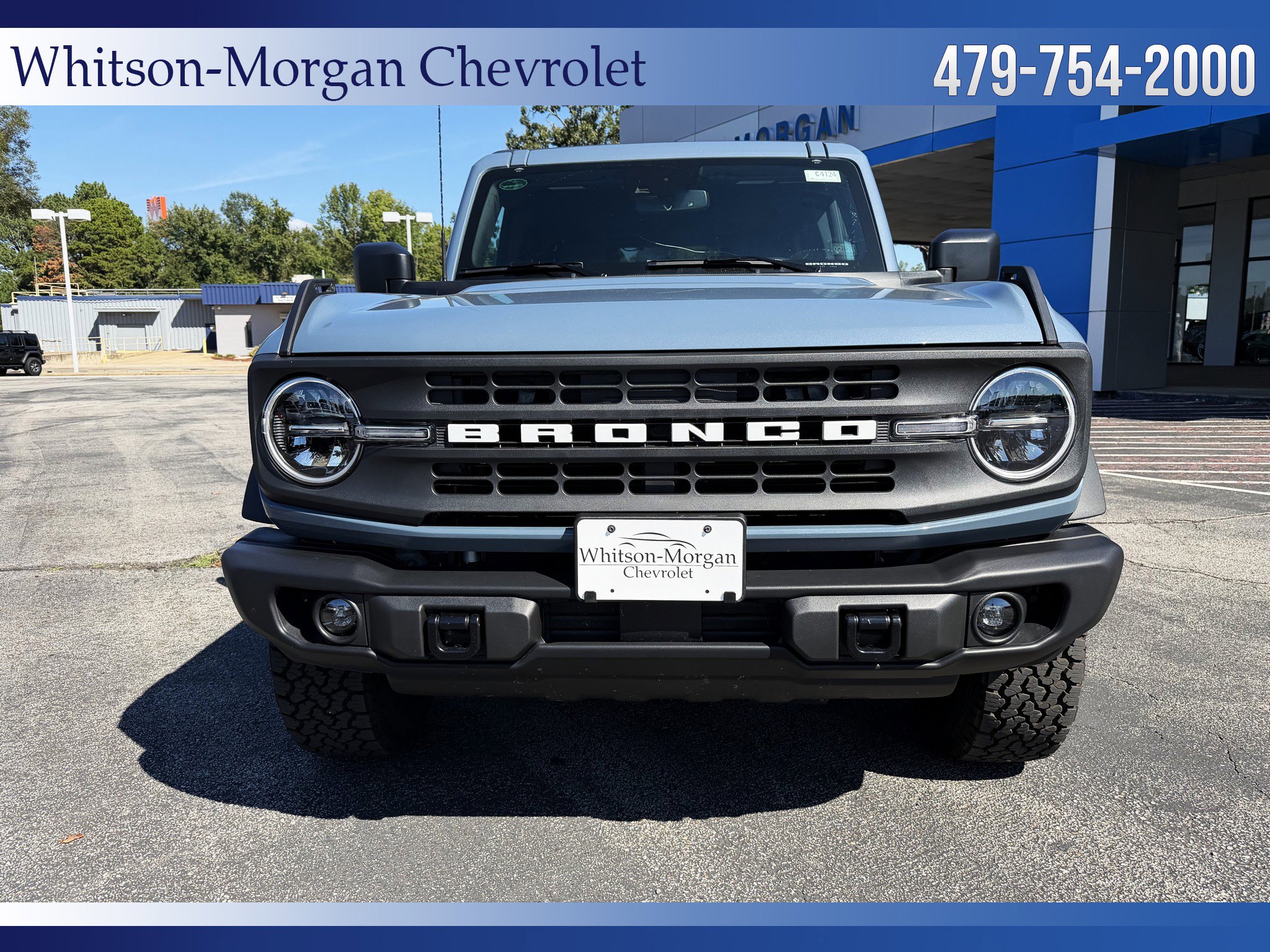 2024 Ford Bronco Black Diamond photo 2