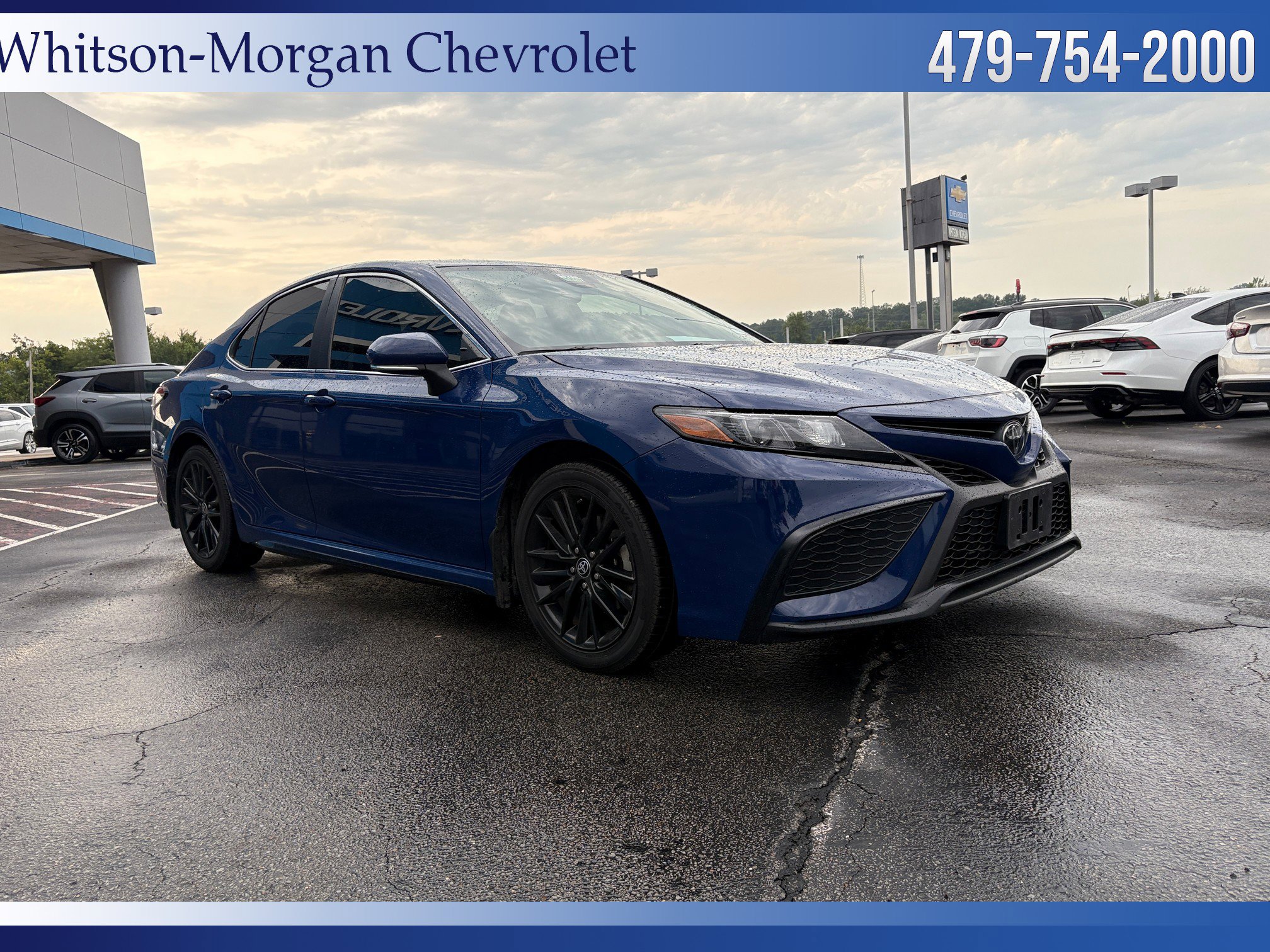 2023 Toyota Camry SE photo 3