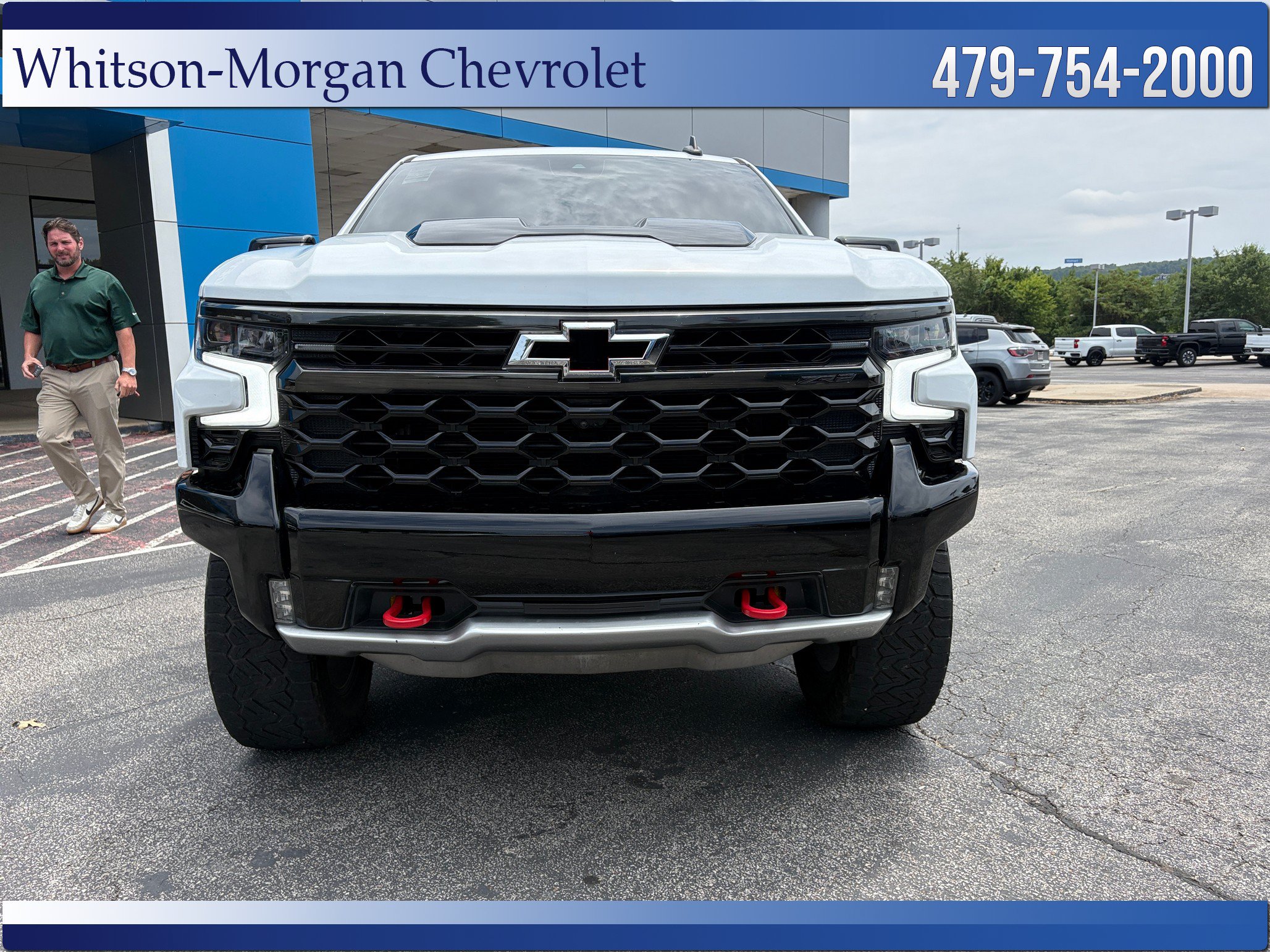Used 2024 Chevrolet Silverado 1500 ZR2 with VIN 3GCUDHEL7RG108454 for sale in Little Rock