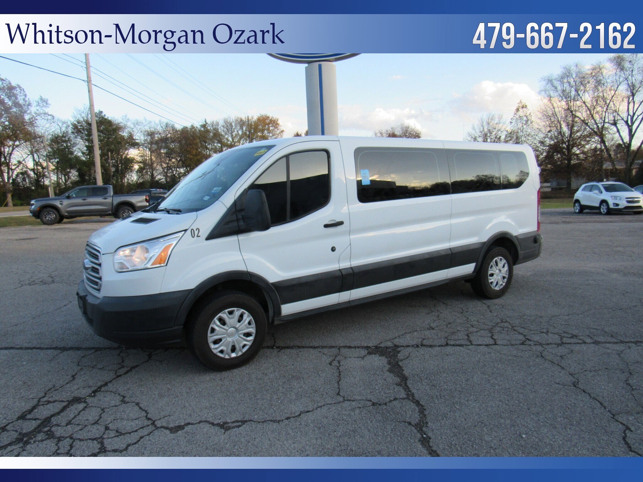 2019 Ford Transit Passenger XLT photo 2