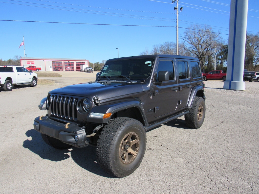Used 2021 Jeep Wrangler Unlimited Sahara Altitude SUV