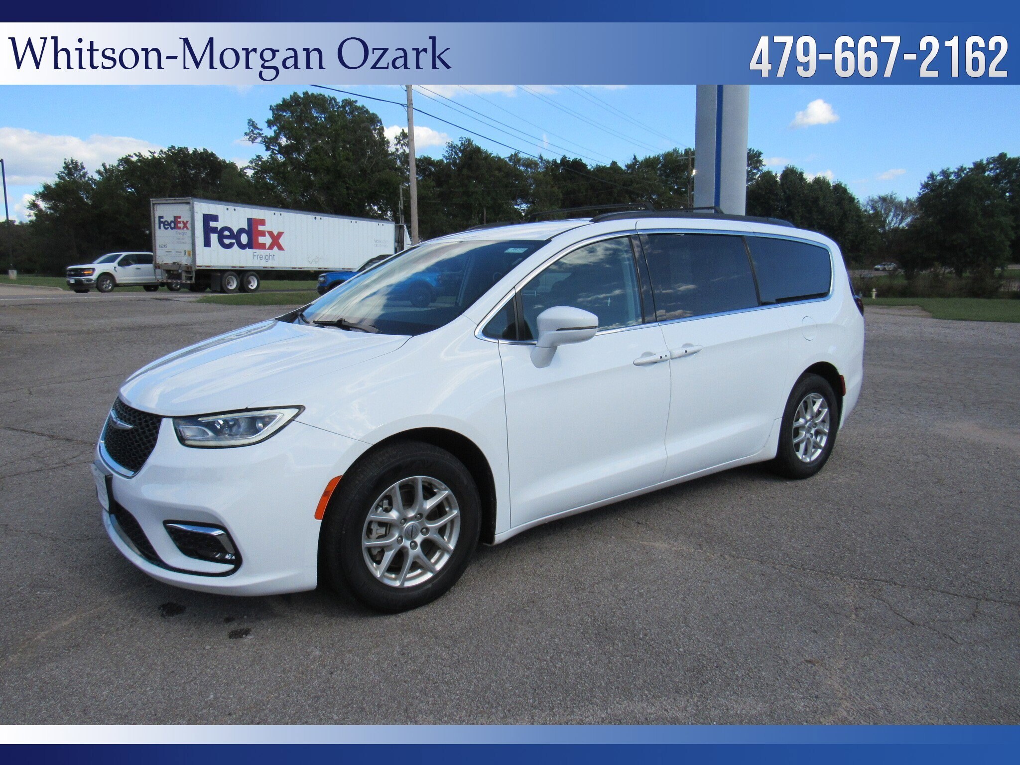2022 Chrysler Pacifica Touring L photo 4
