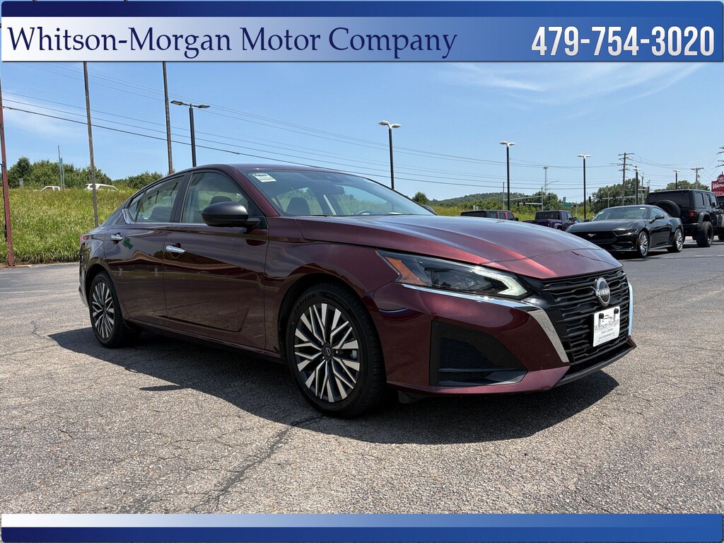 Used 2025 Nissan Altima SV Sedan