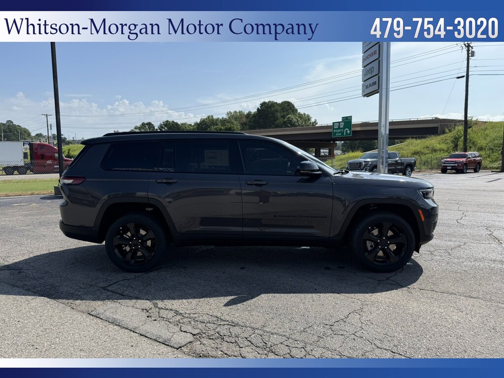 New 2025 Jeep Grand Cherokee L Laredo SUV
