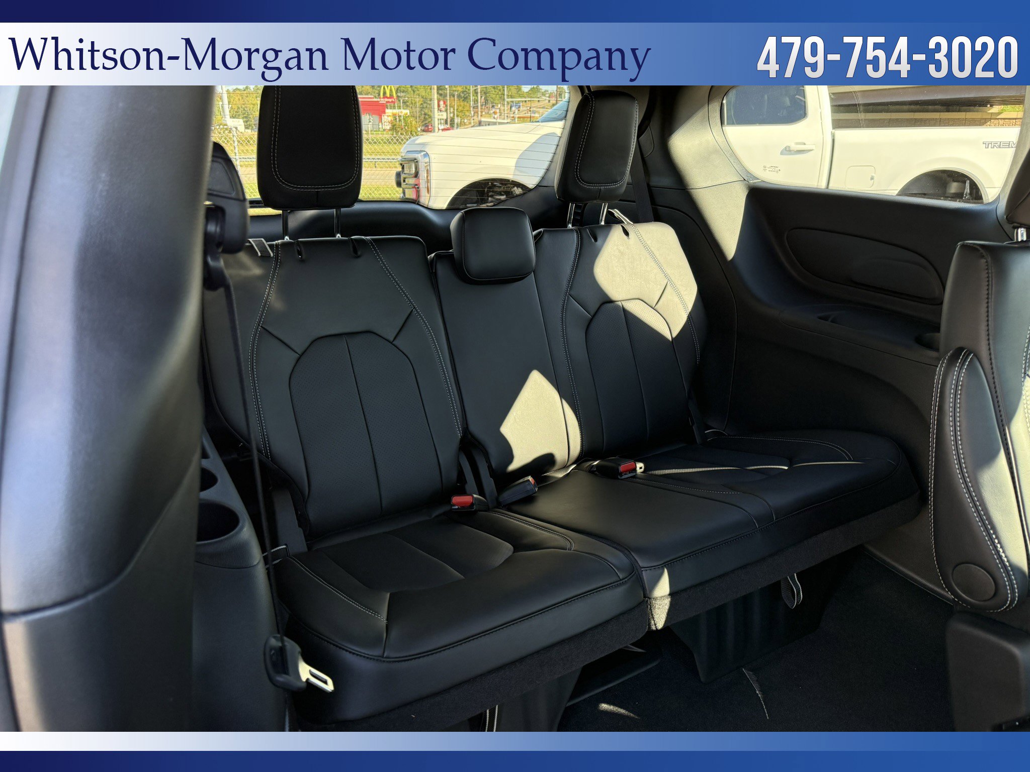 2026 Chrysler Pacifica Select - Photo 11