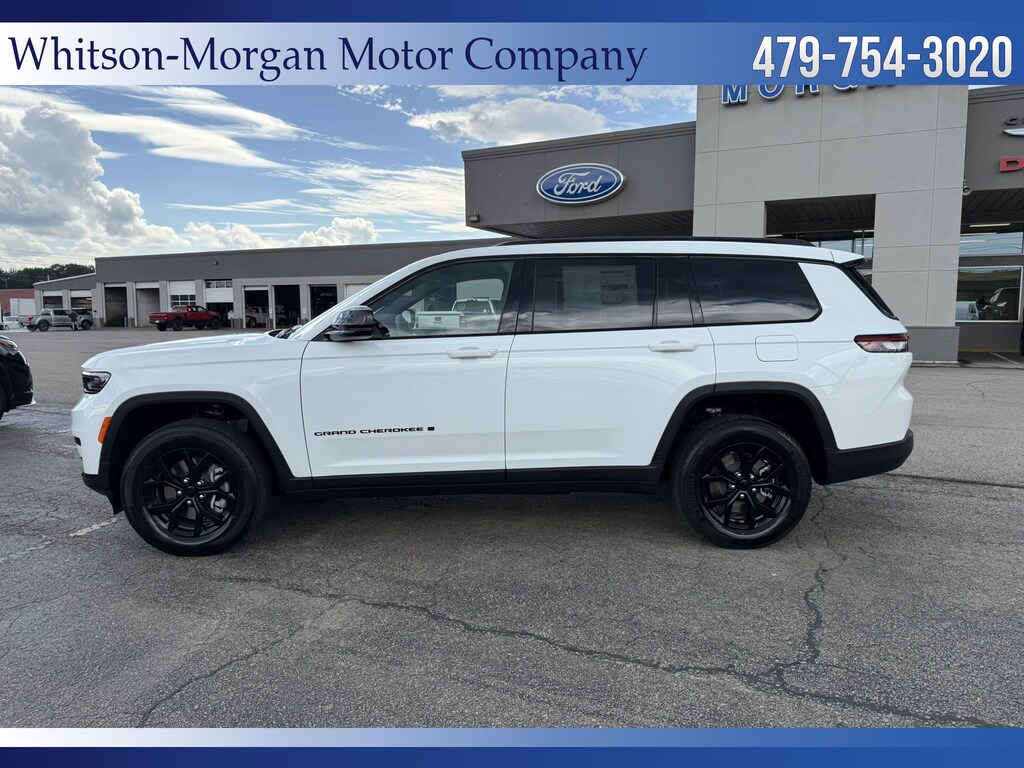 New 2025 Jeep Grand Cherokee L Laredo SUV