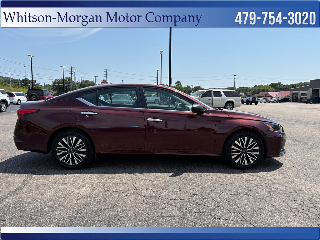 Used 2025 Nissan Altima SV Sedan