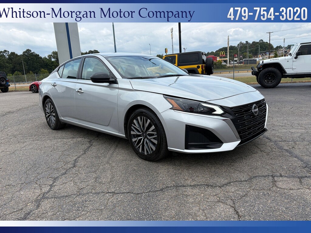 Used 2024 Nissan Altima 2.5 SV Sedan