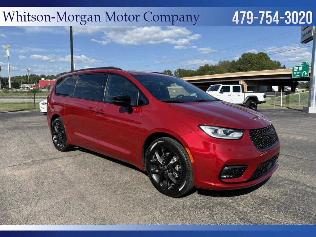 New 2026 Chrysler Pacifica Select Van Passenger Van