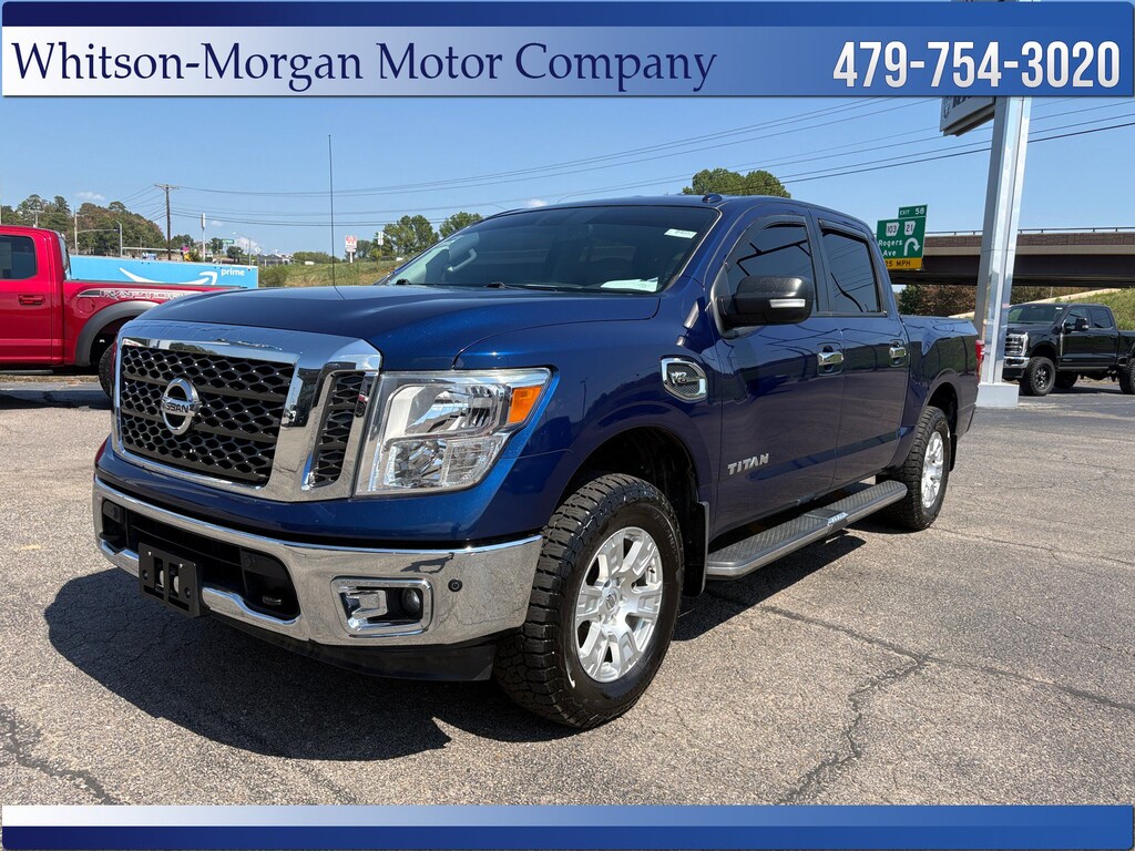 Used 2017 Nissan Titan SV Truck Crew Cab