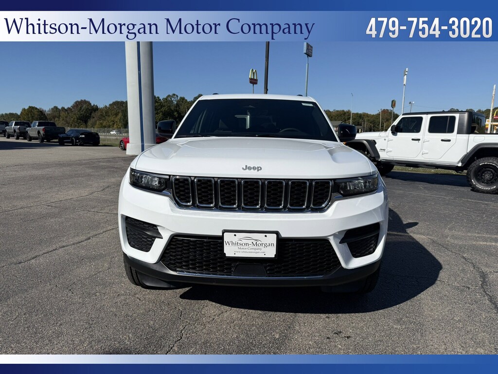 New 2025 Jeep Grand Cherokee Laredo SUV