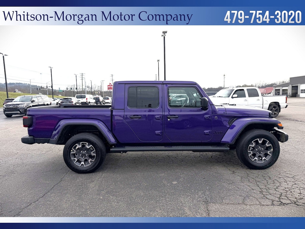 New 2026 Jeep Gladiator SAHARA 4X4 Pickup