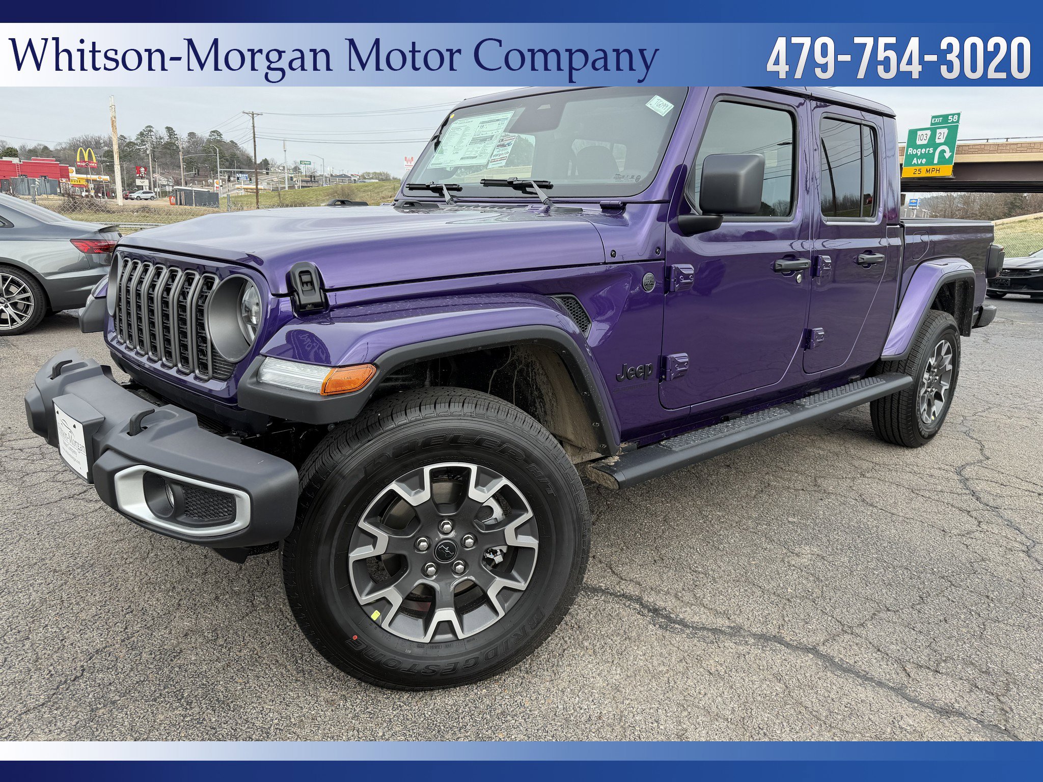 2026 Jeep Gladiator Sahara Auto's photo