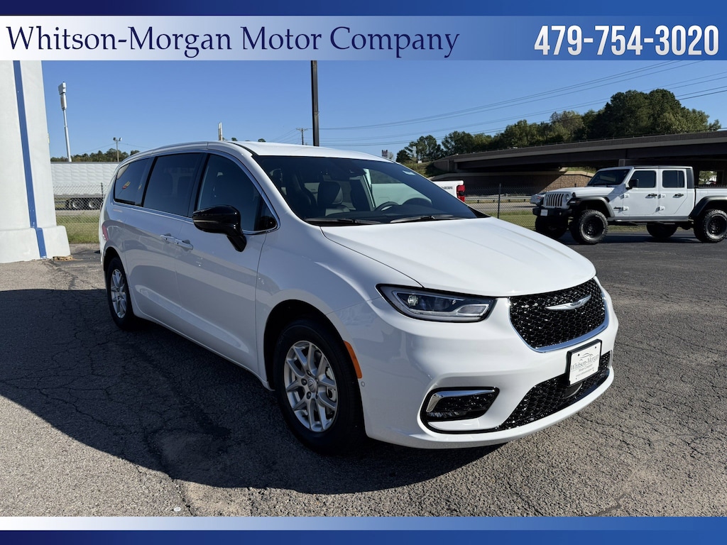 New 2026 Chrysler Pacifica SELECT Passenger Van