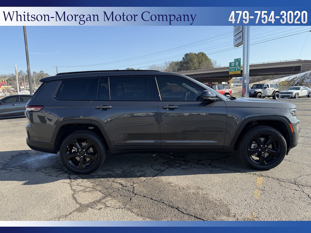 New 2025 Jeep Grand Cherokee L ALTITUDE X 4X4 Sport Utility