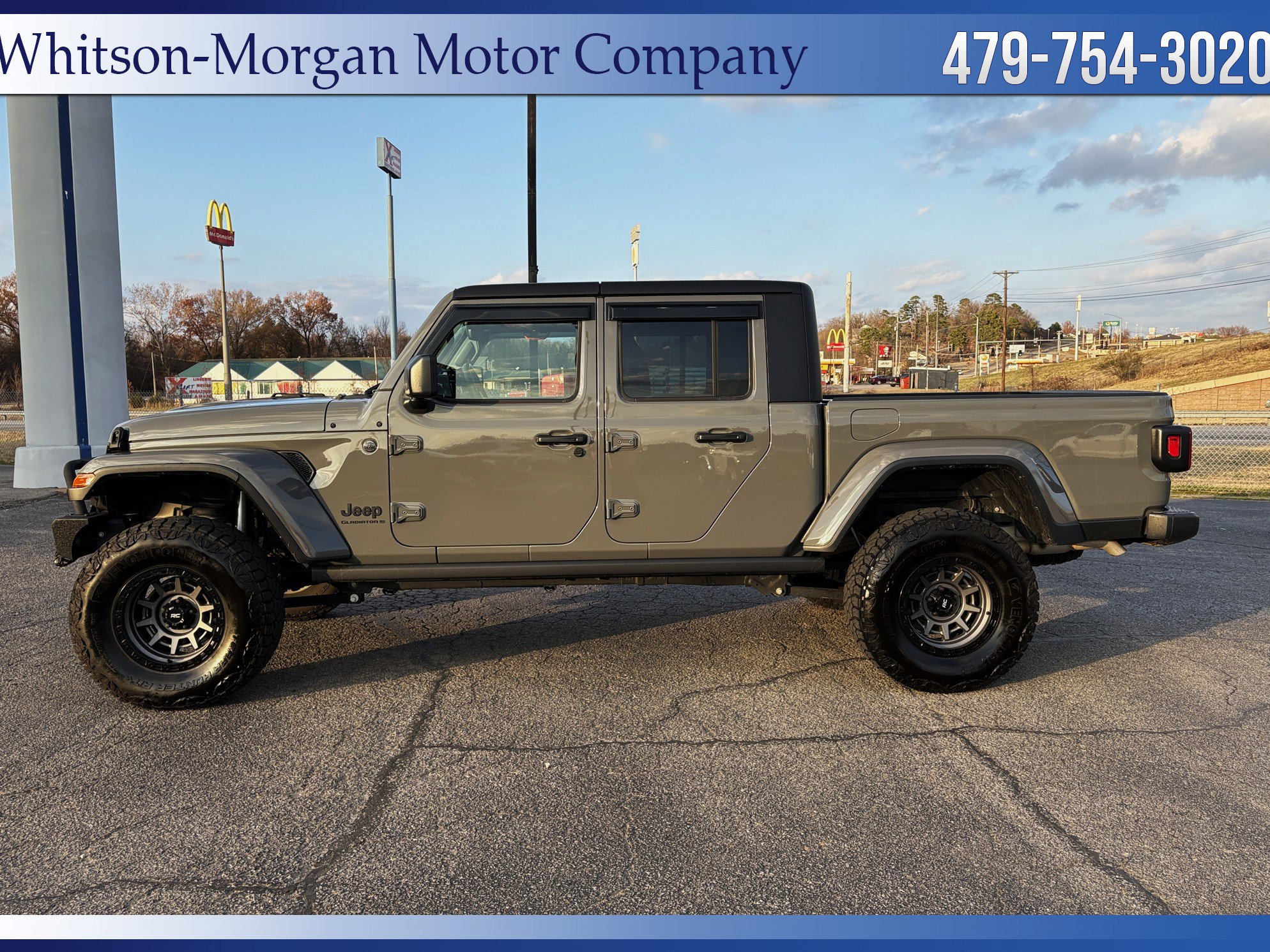 Used 2023 Jeep Gladiator WILLYS with VIN 1C6HJTAGXPL530442 for sale in Little Rock