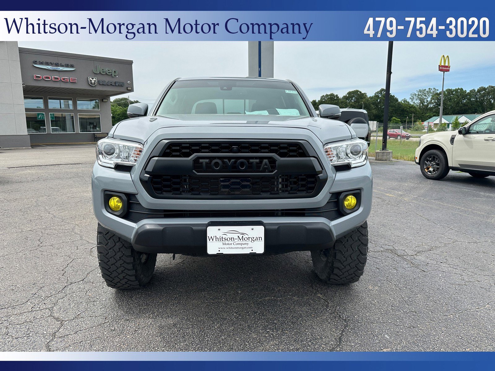 Used 2021 Toyota Tacoma SR5 with VIN 5TFCZ5AN0MX266058 for sale in Little Rock