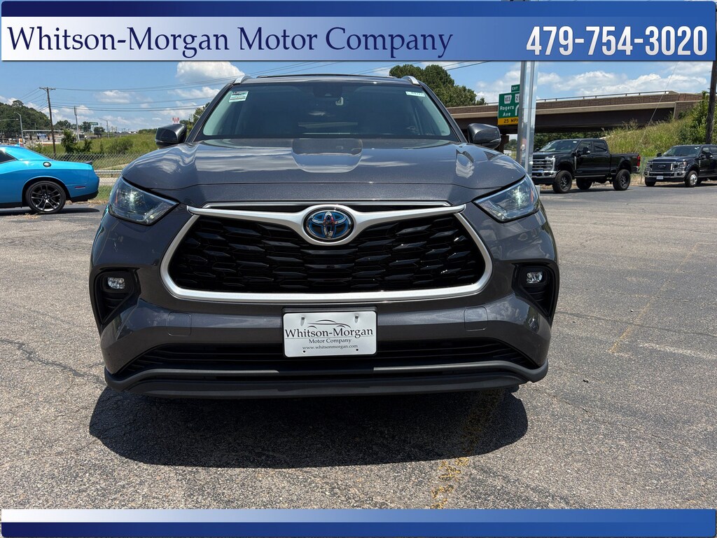 Used 2022 Toyota Highlander Hybrid XLE Hybrid XLE AWD