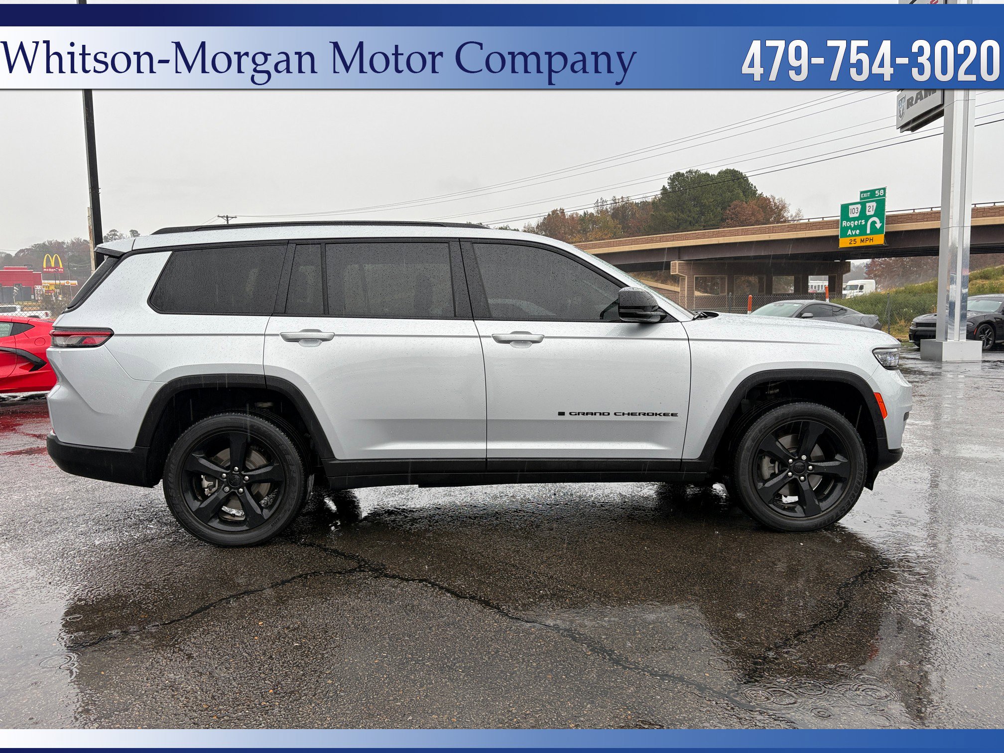 2023 Jeep Grand Cherokee Altitude photo 4