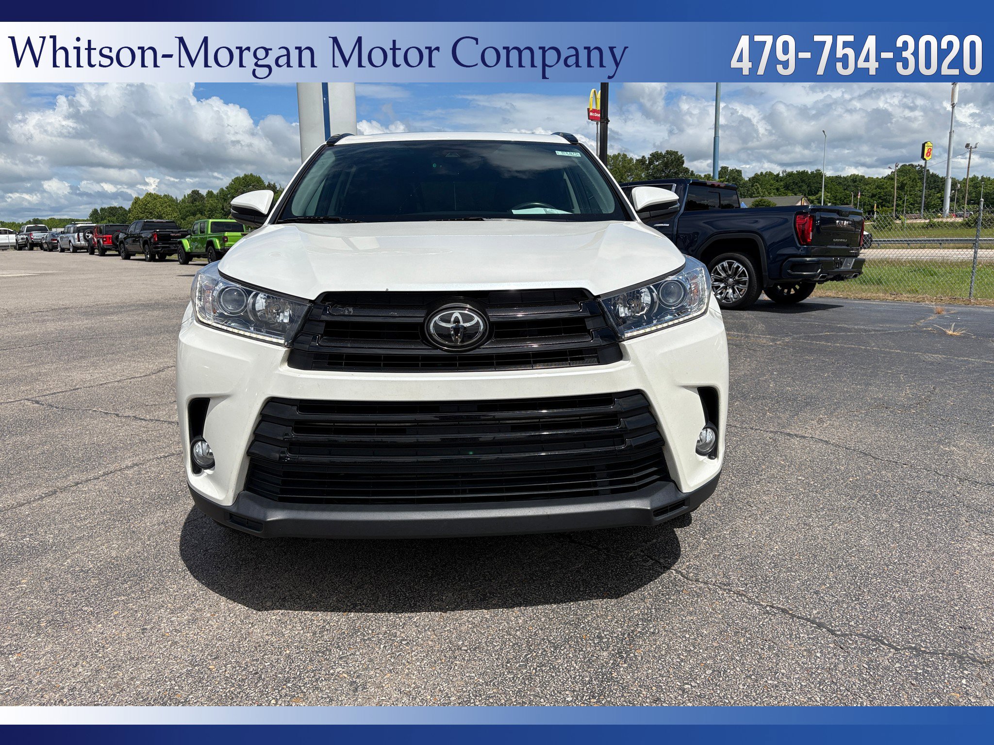 Used 2017 Toyota Highlander SE with VIN 5TDJZRFH7HS437790 for sale in Clarksville, AR