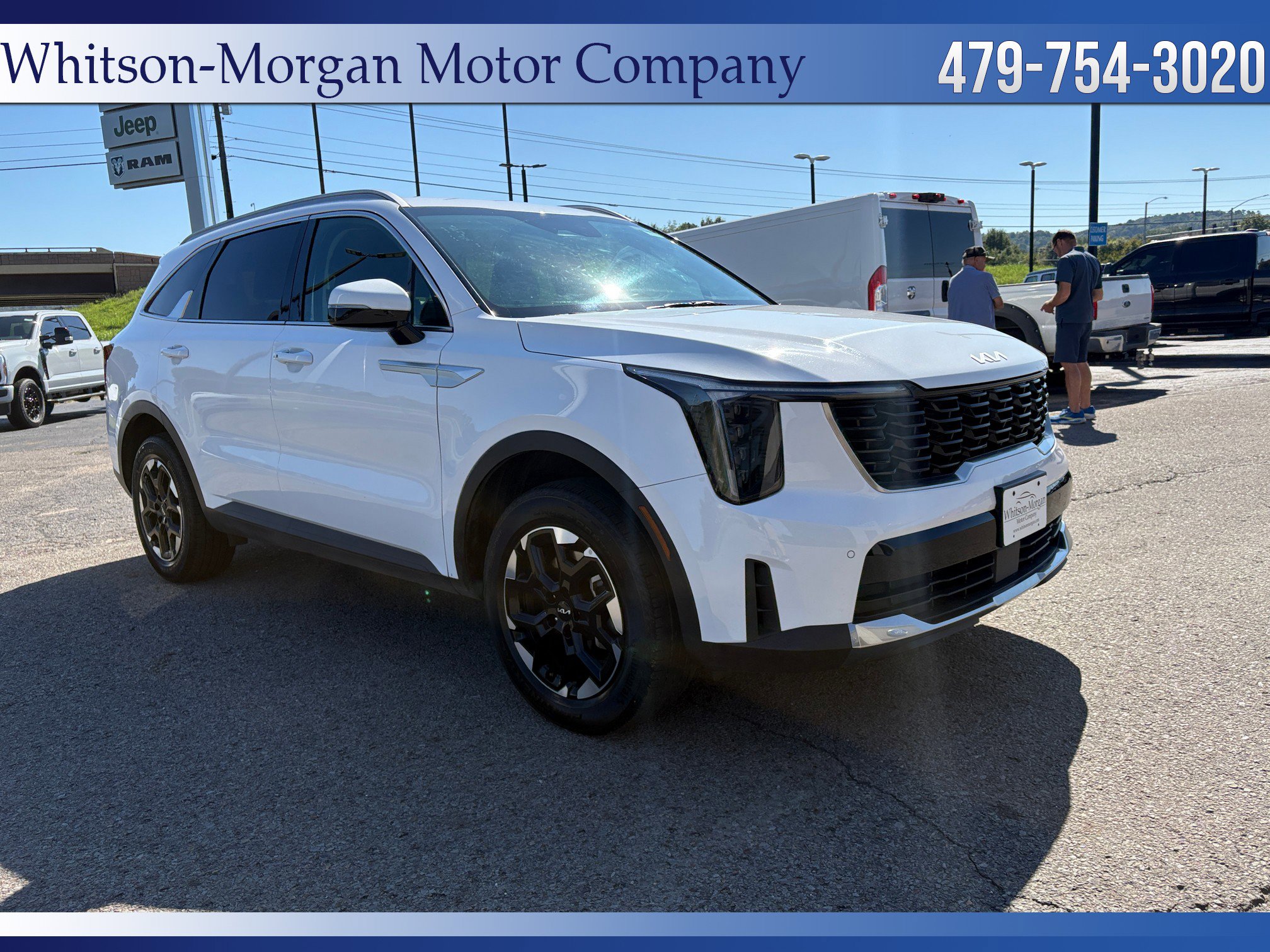 2024 Kia Sorento S photo 3