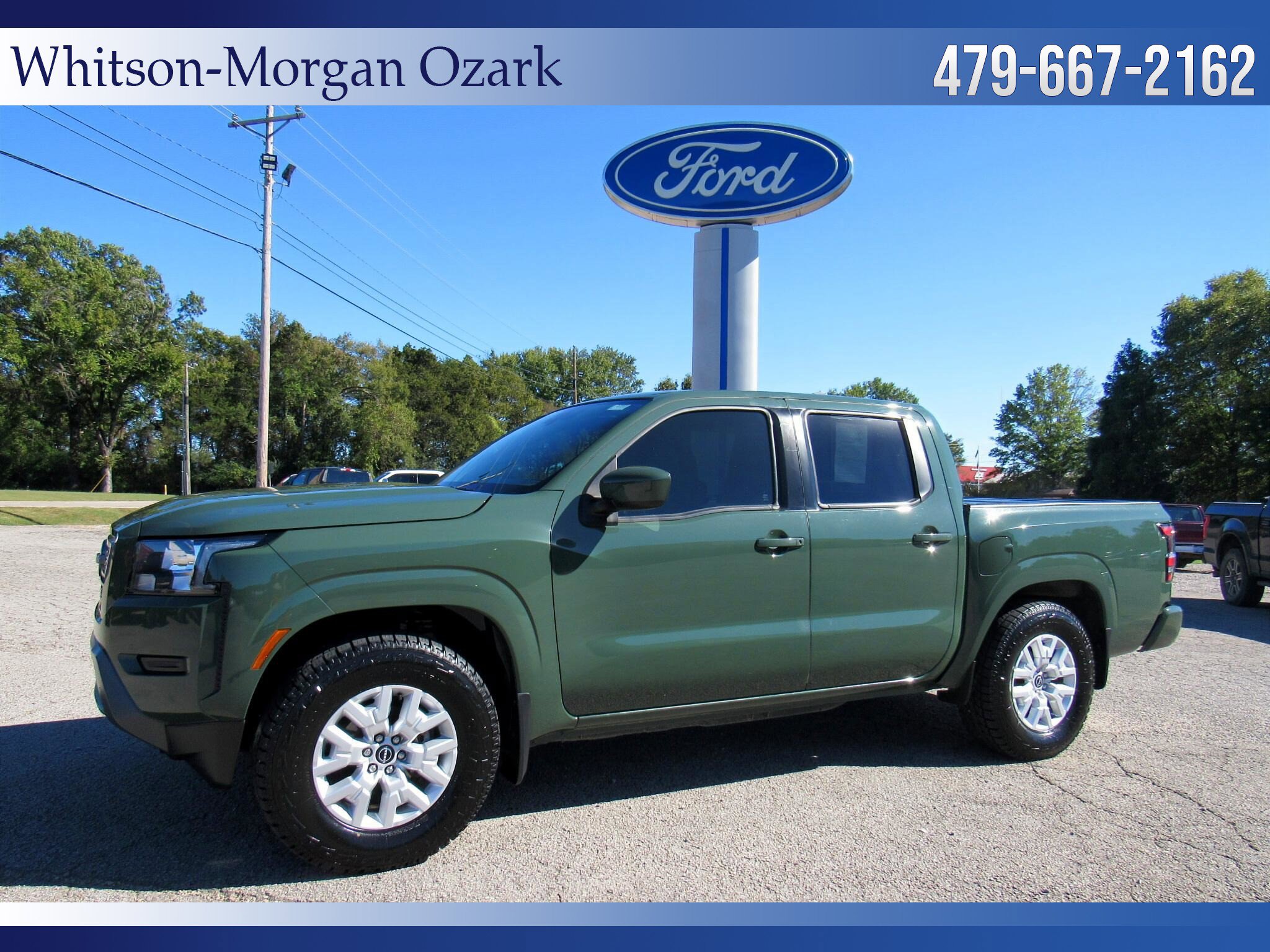 2022 Nissan Frontier SV's photo