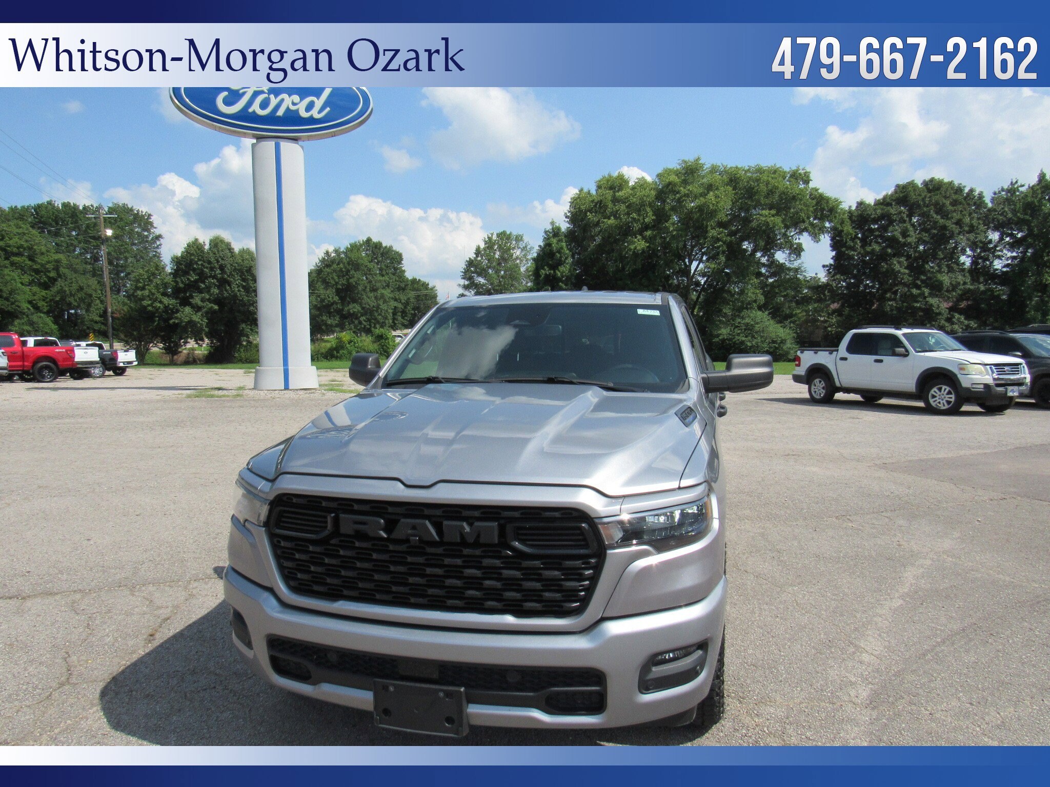 2025 Ram 1500 Tradesman photo 2
