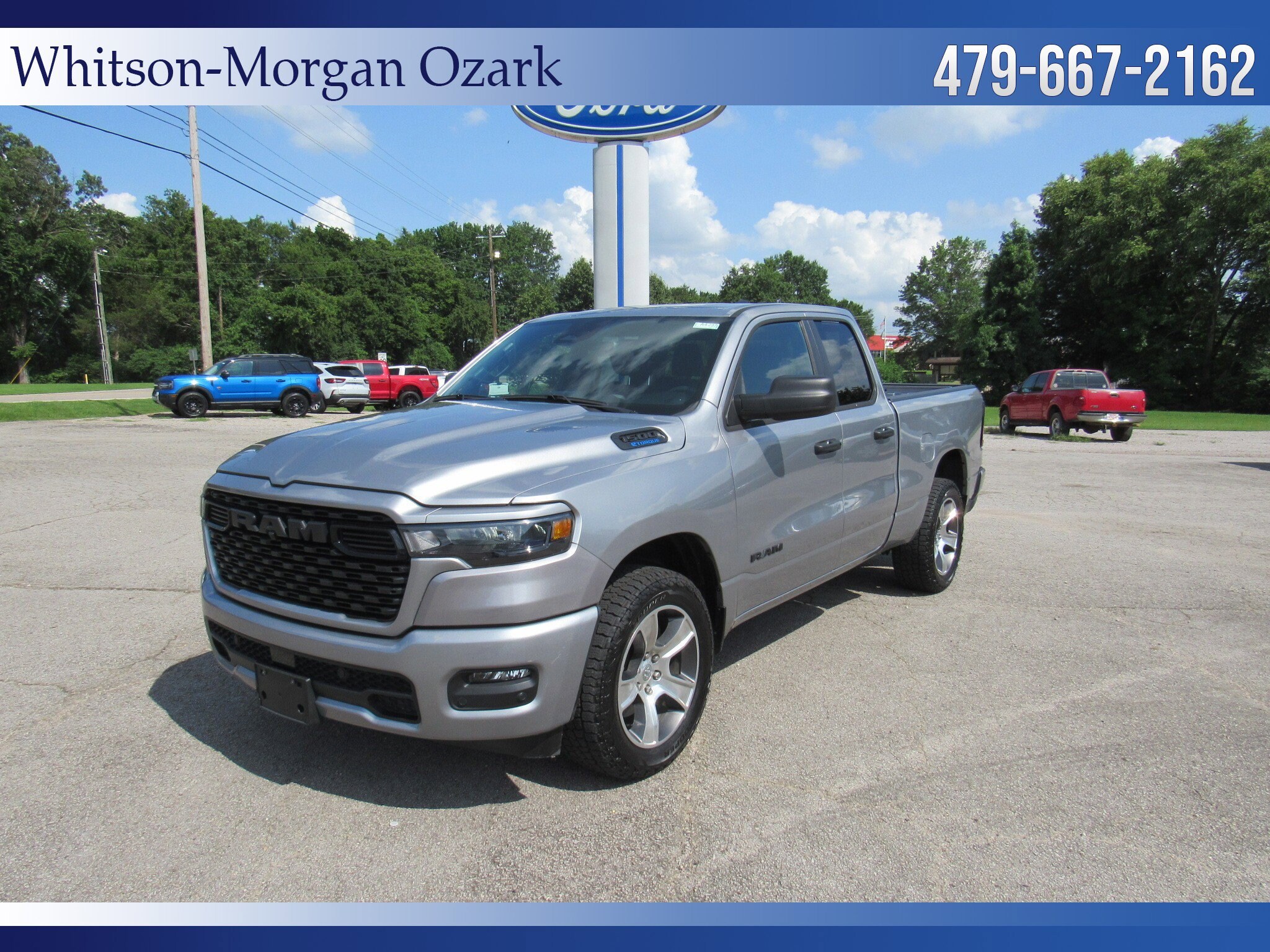 2025 Ram 1500 Tradesman photo 3