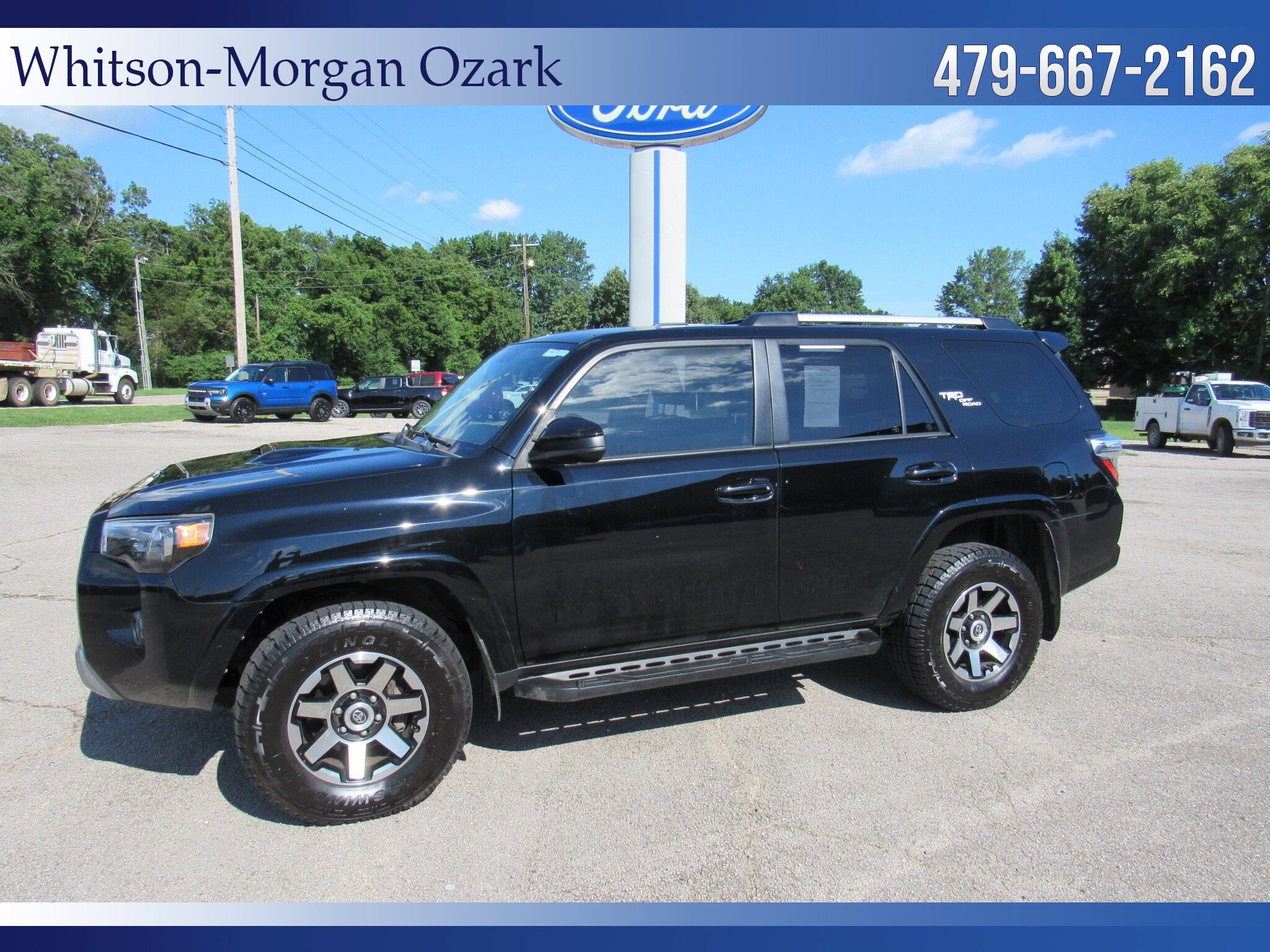 2017 Toyota 4Runner TRD photo 4