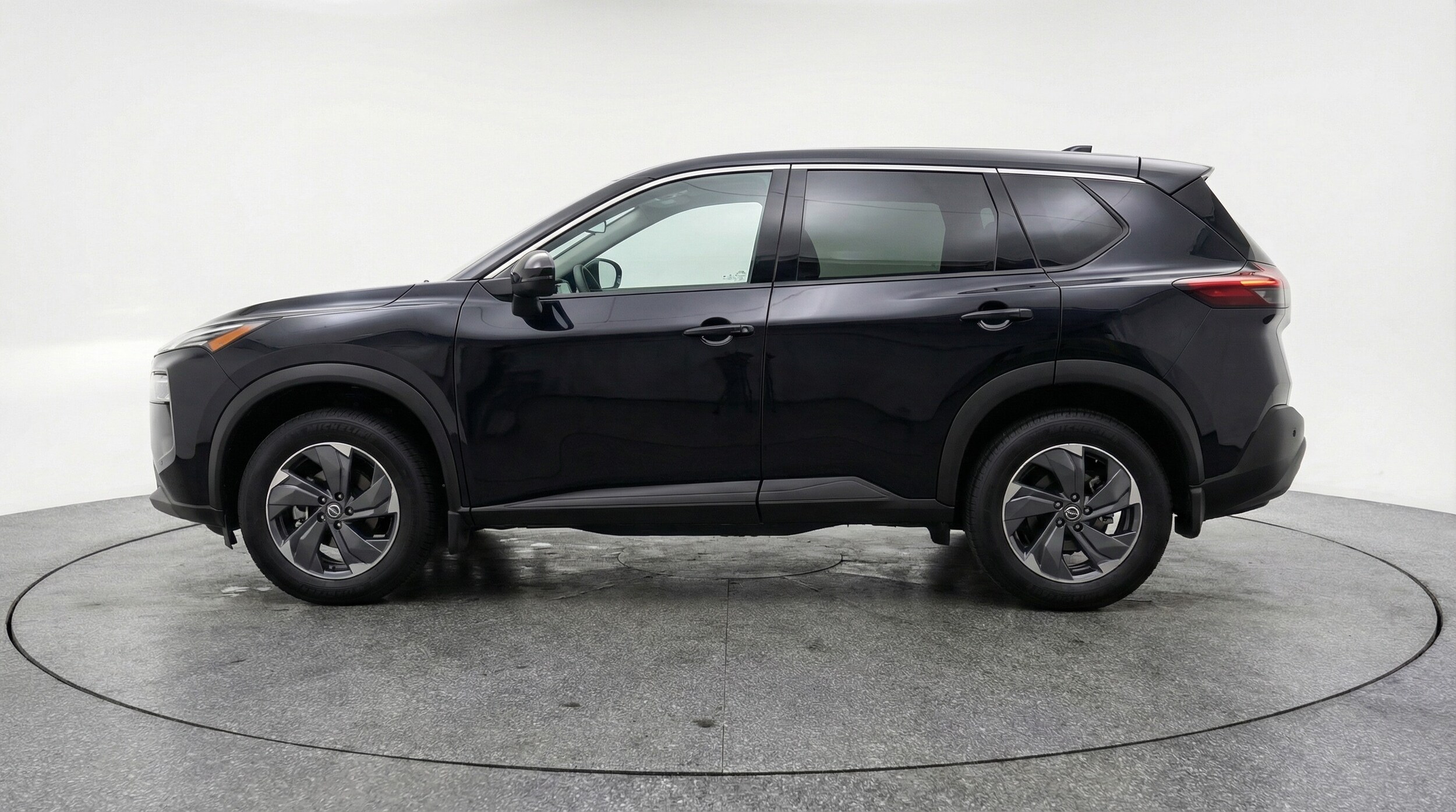 Thumbnail: 2025 Nissan Rogue - 4