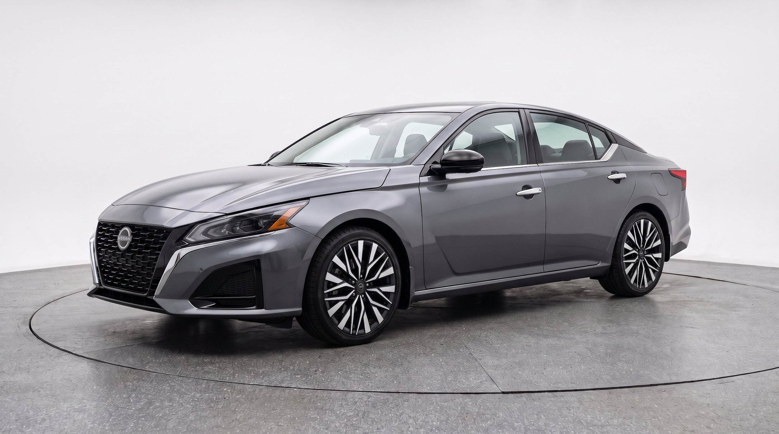 Thumbnail: 2025 Nissan Altima - 3