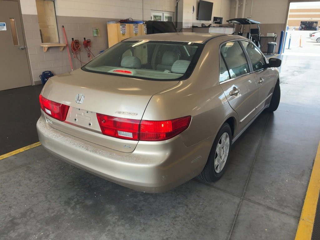 2005 Honda Accord LX photo 4