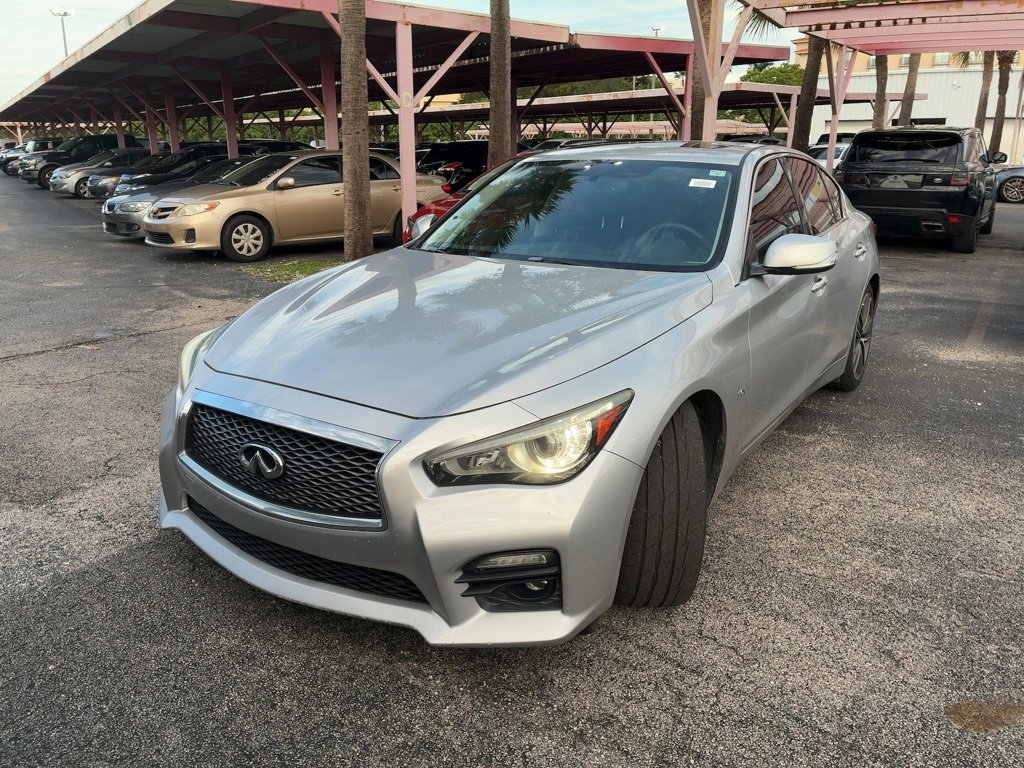 2017 Infiniti Q50 3.0t Sport photo 3
