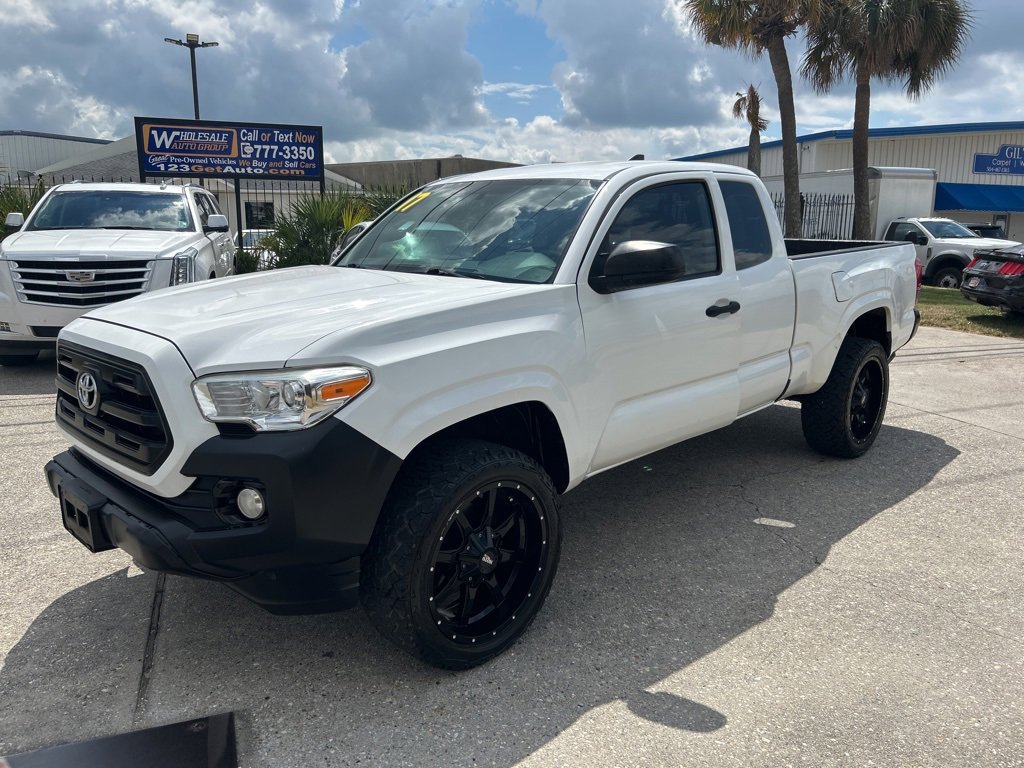 2017 Toyota Tacoma SR