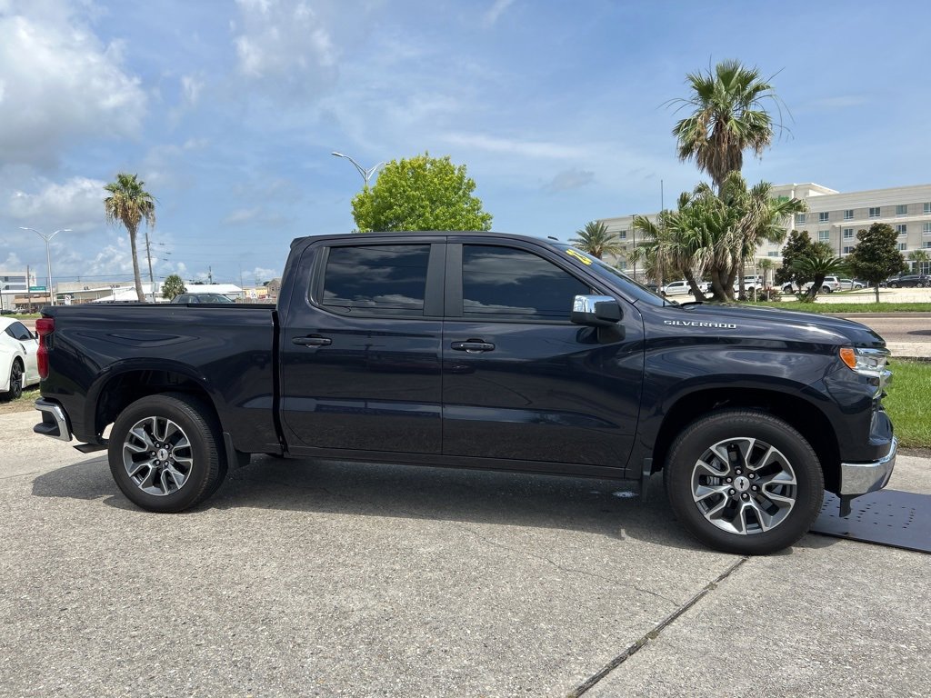 2023 Chevrolet Silverado 1500 photo 4