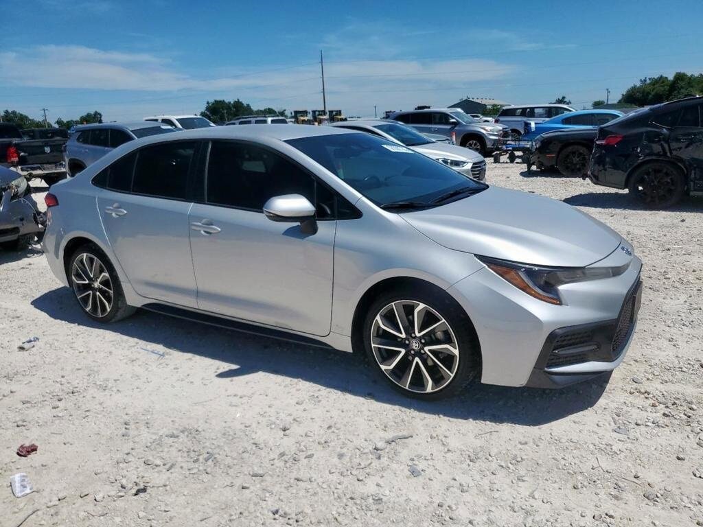 2022 Toyota Corolla SE photo 4