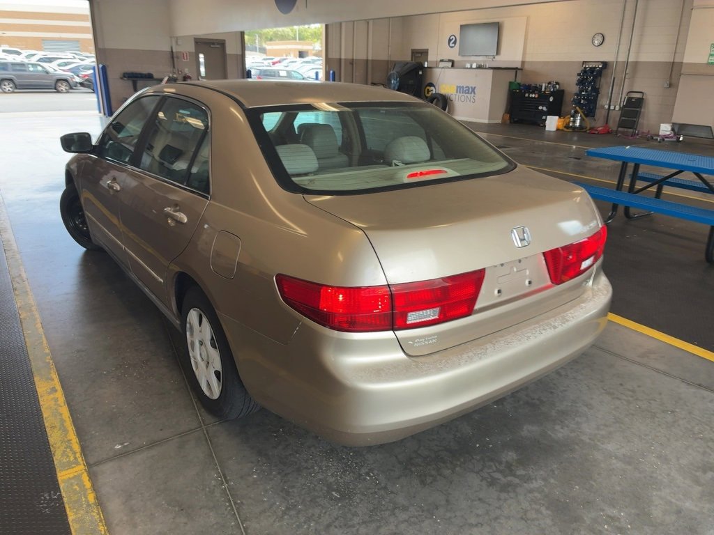 2005 Honda Accord LX photo 3