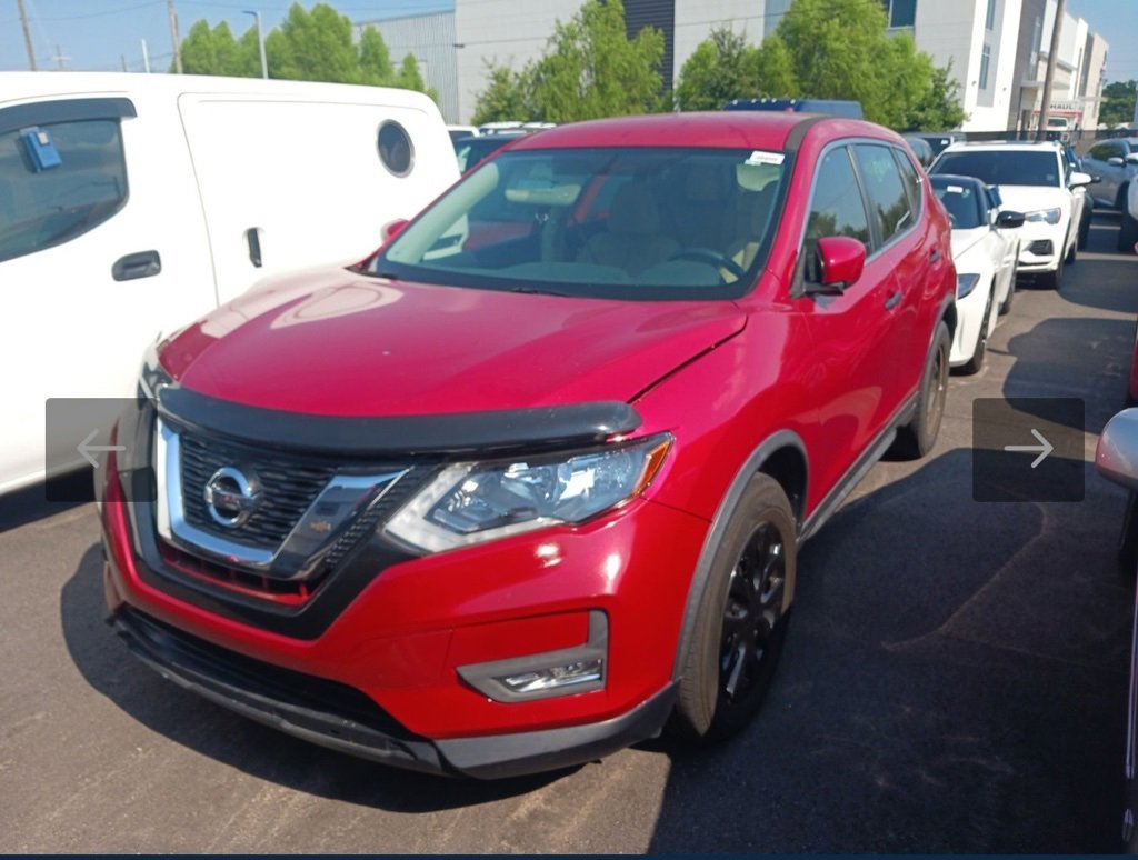 2017 Nissan Rogue S photo 2