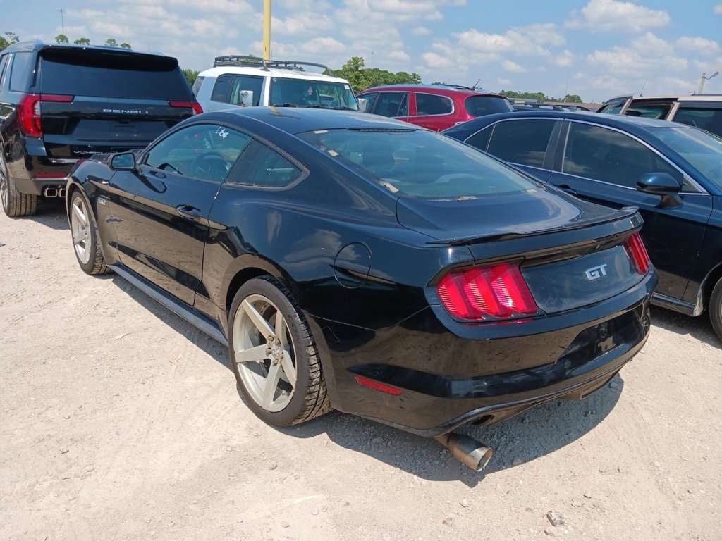2015 Ford Mustang GT Premium photo 3